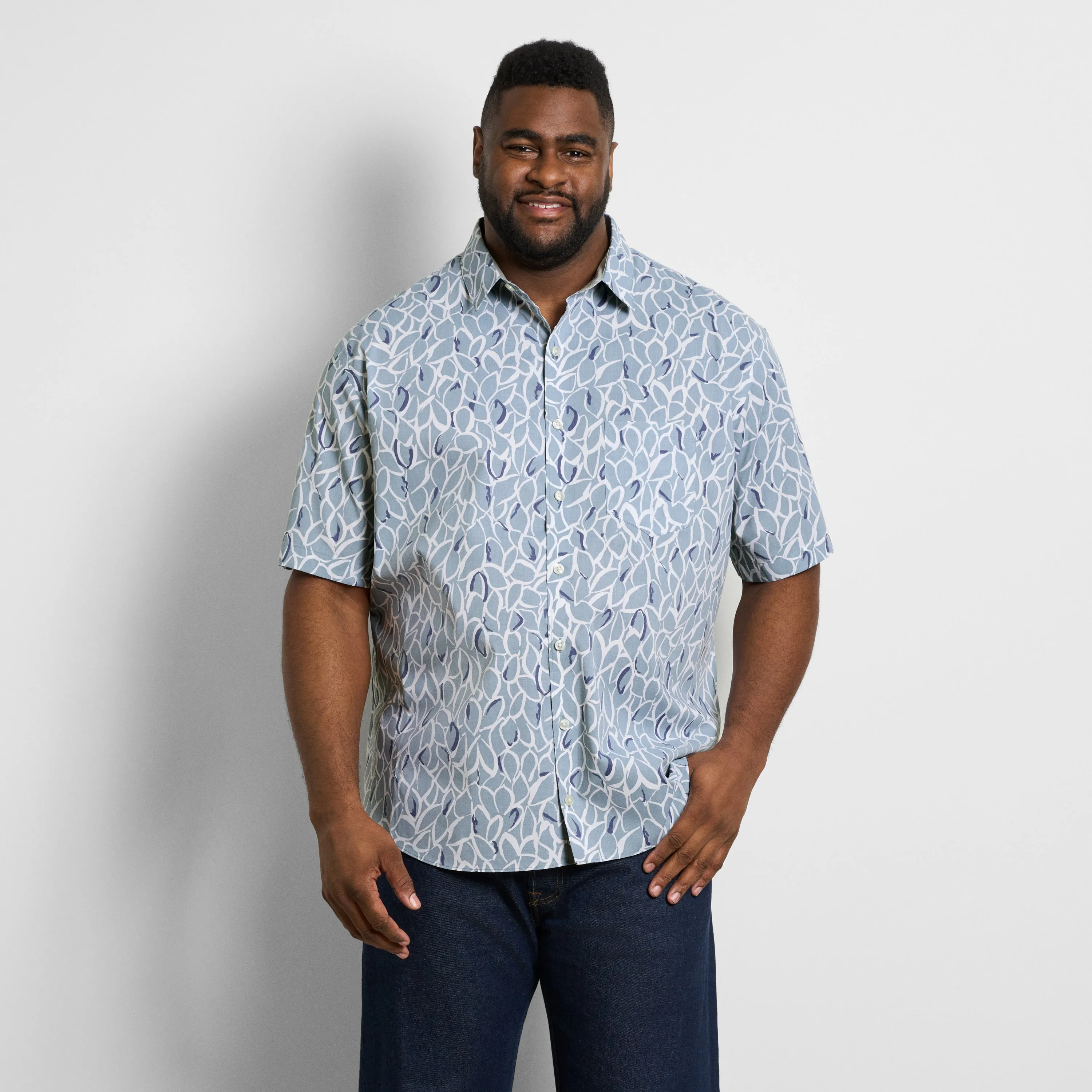 Folsen Short Sleeve Stain Shield Shirt Bold Leaf Print - Big & Tall sold by Van Heusen