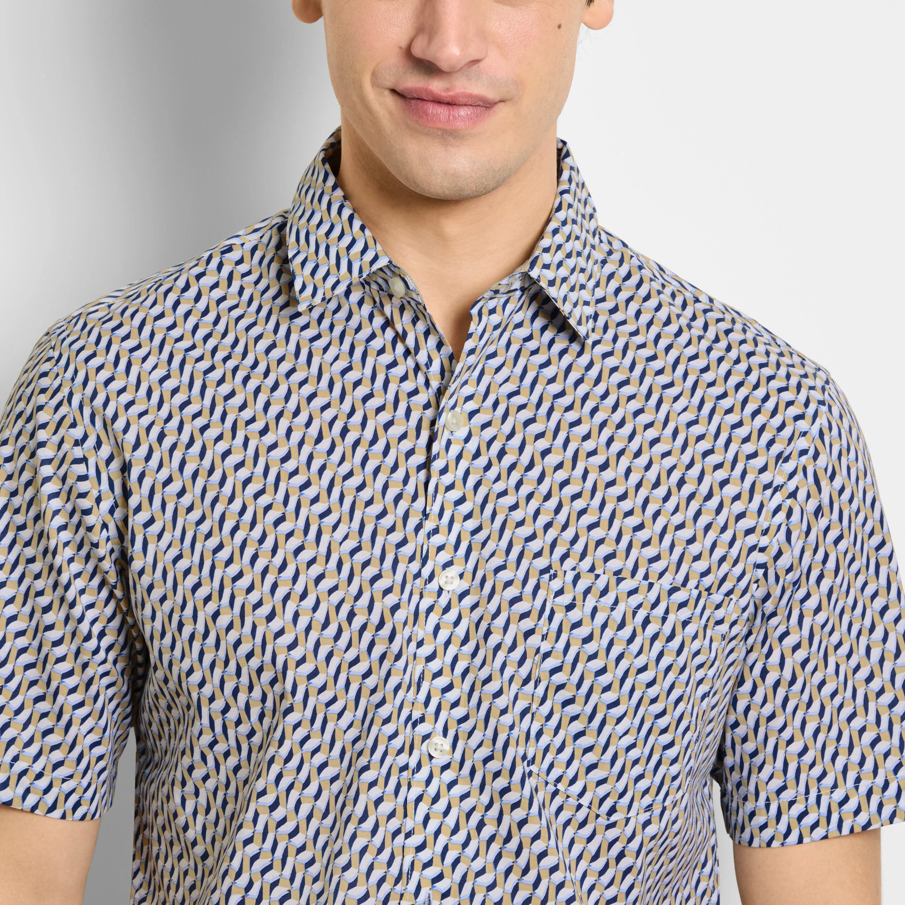 Everyday Defense Stain Shield Printed Short Sleeve Shirt sold by Van Heusen product image thumbnail 3