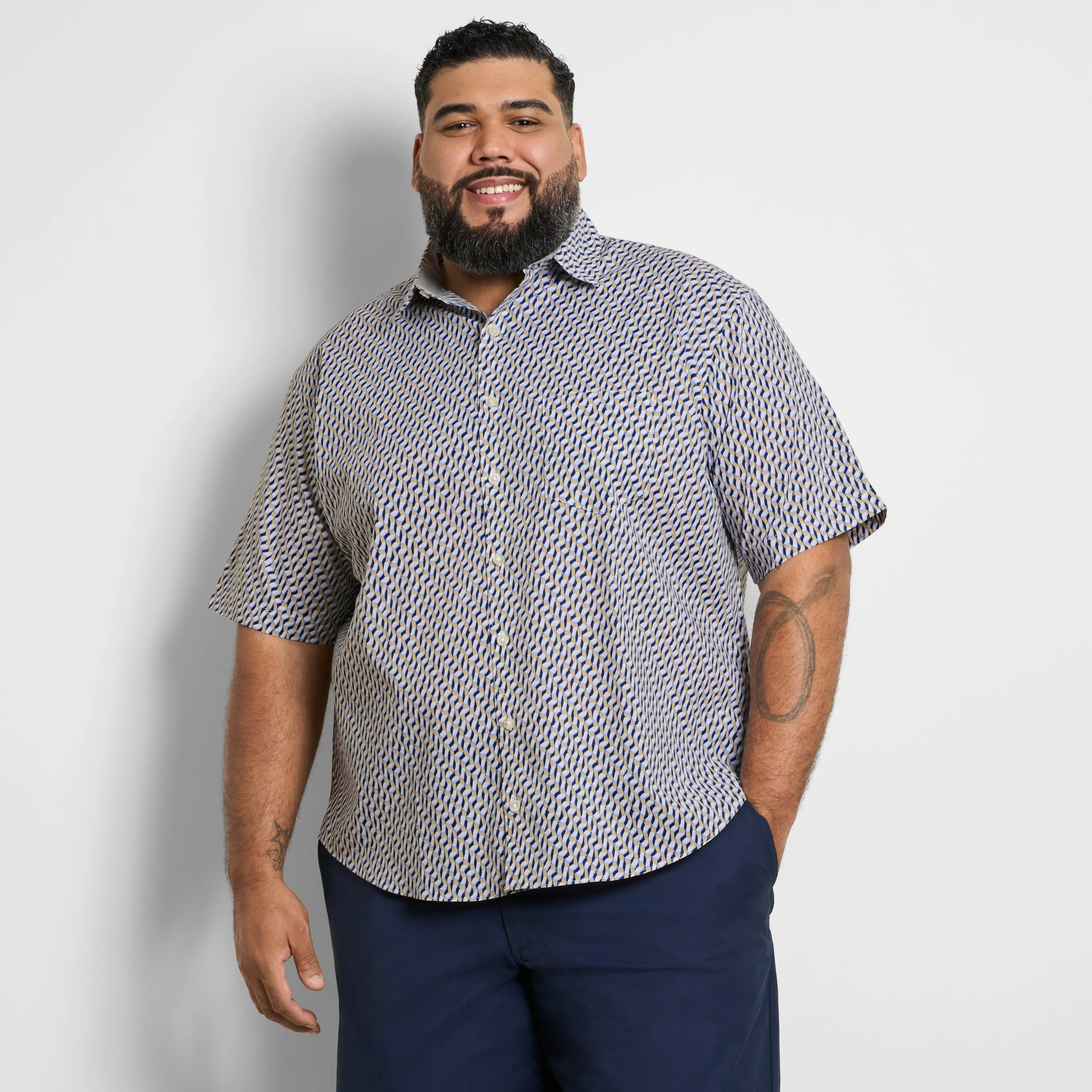 Big & Tall Everyday Defense Stain Shield Printed Short Sleeve Shirt sold by Van Heusen