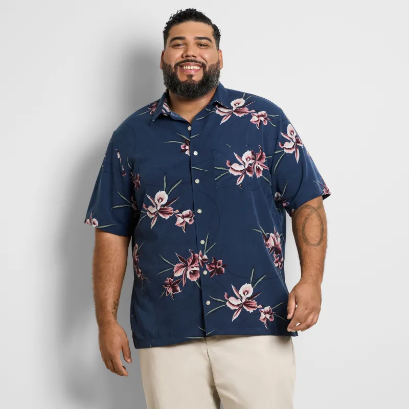 Big & Tall Weekend Printed Short Sleeve Camp Shirt sold by Van Heusen