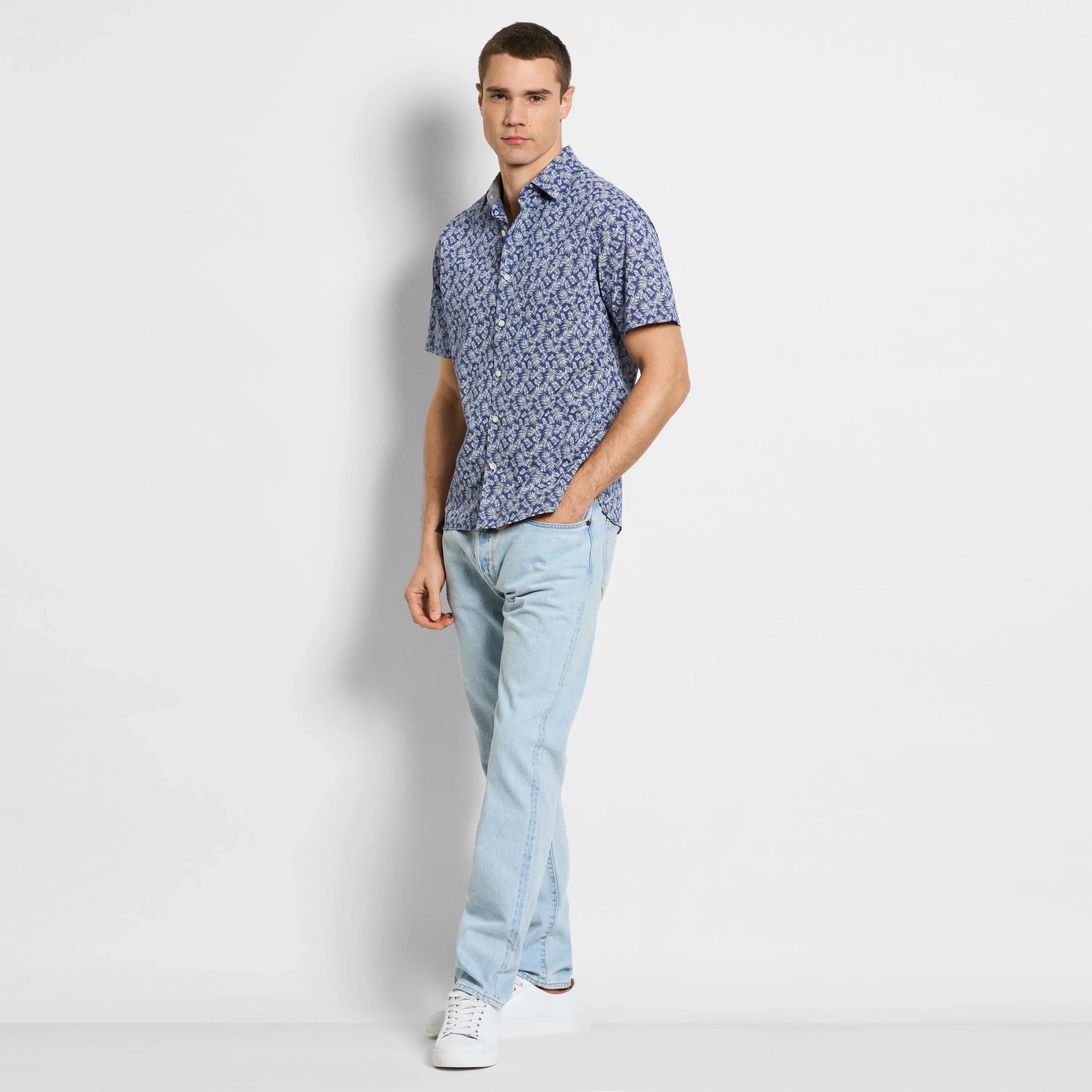 Folsen Short Sleeve Stain Shield Fern Print - Slim Fit sold by Van Heusen product image thumbnail 2