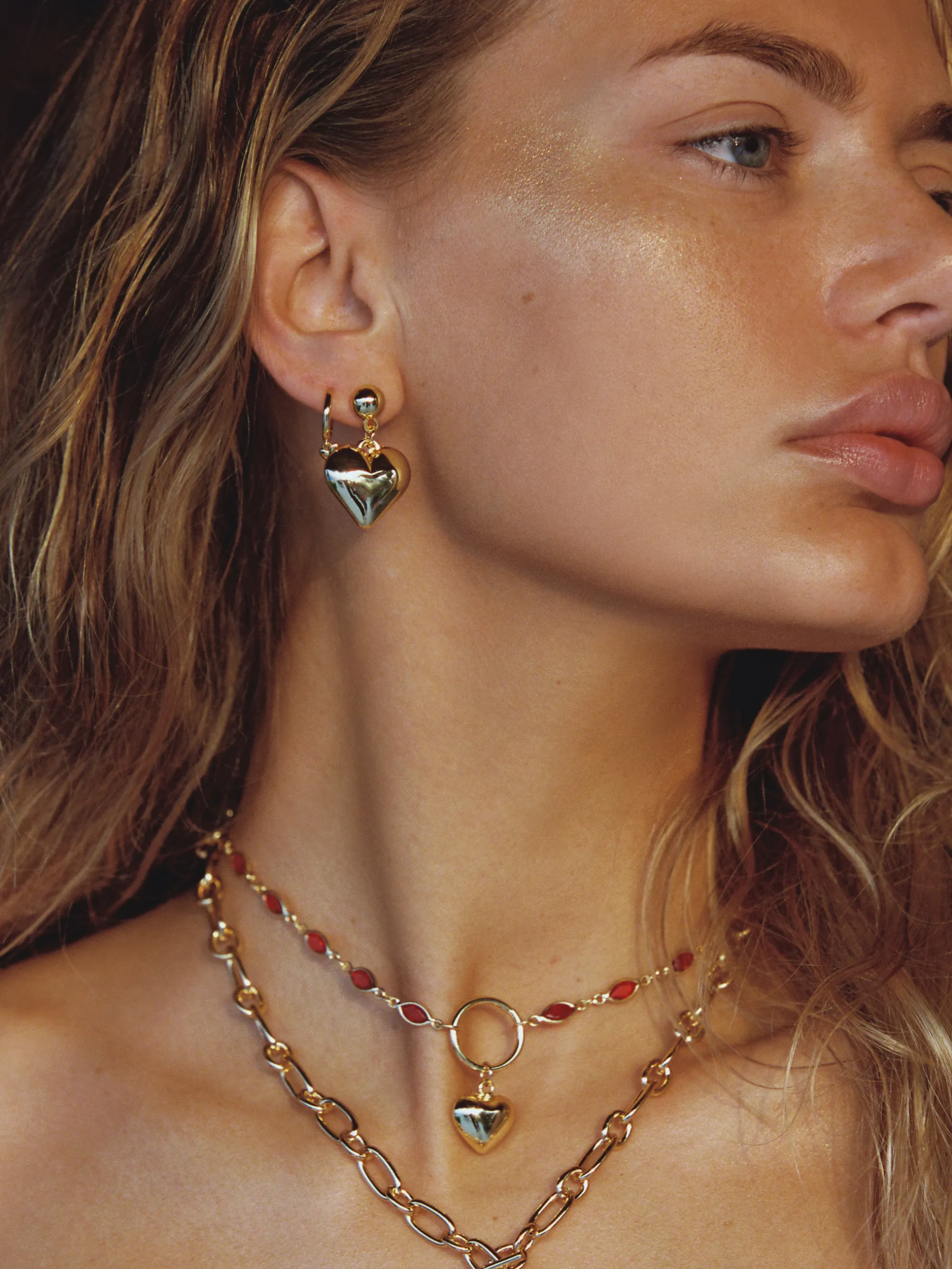 The Lia Heart Earrings sold by Vanessa Mooney product image thumbnail 2