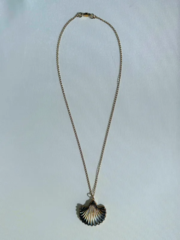The Shell Necklace | SAMPLE sold by Vanessa Mooney