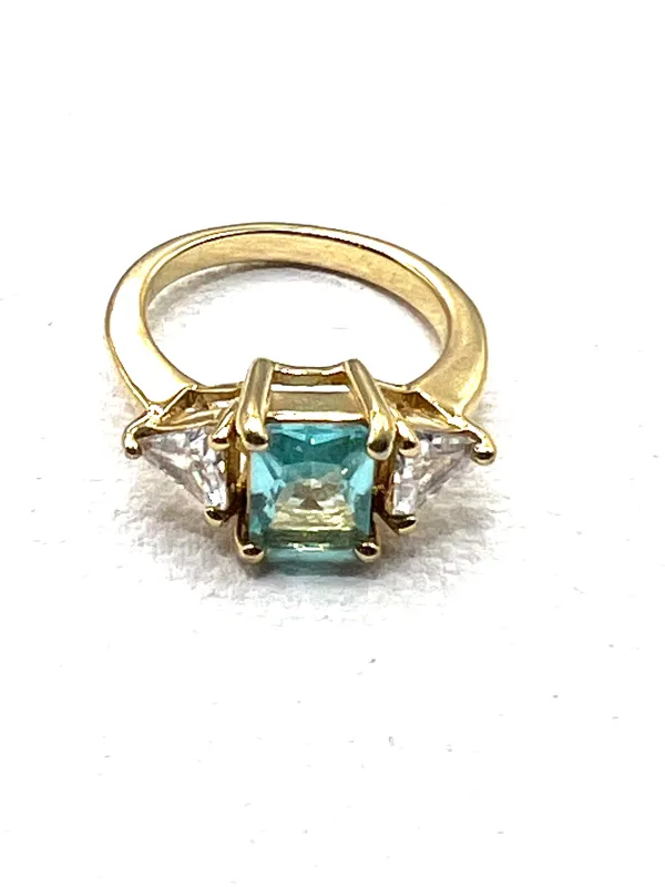 The Aria Ring made by Vanessa Mooney