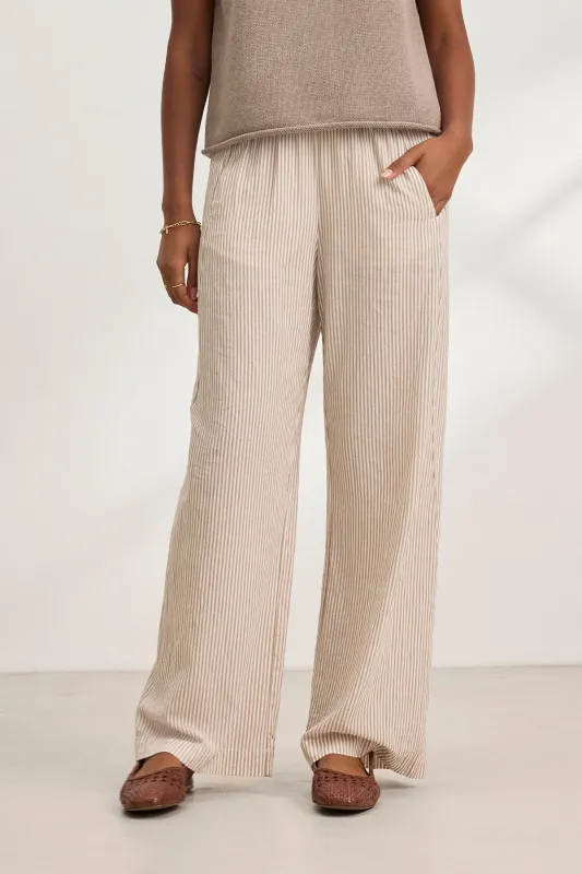 KELLY PANT sold by Velvet by Graham & Spencer