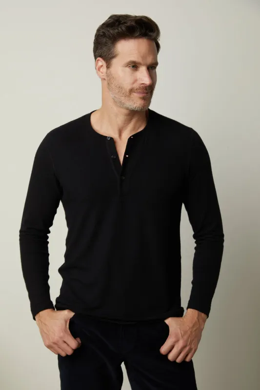 RYLAND HENLEY made by Velvet by Graham & Spencer