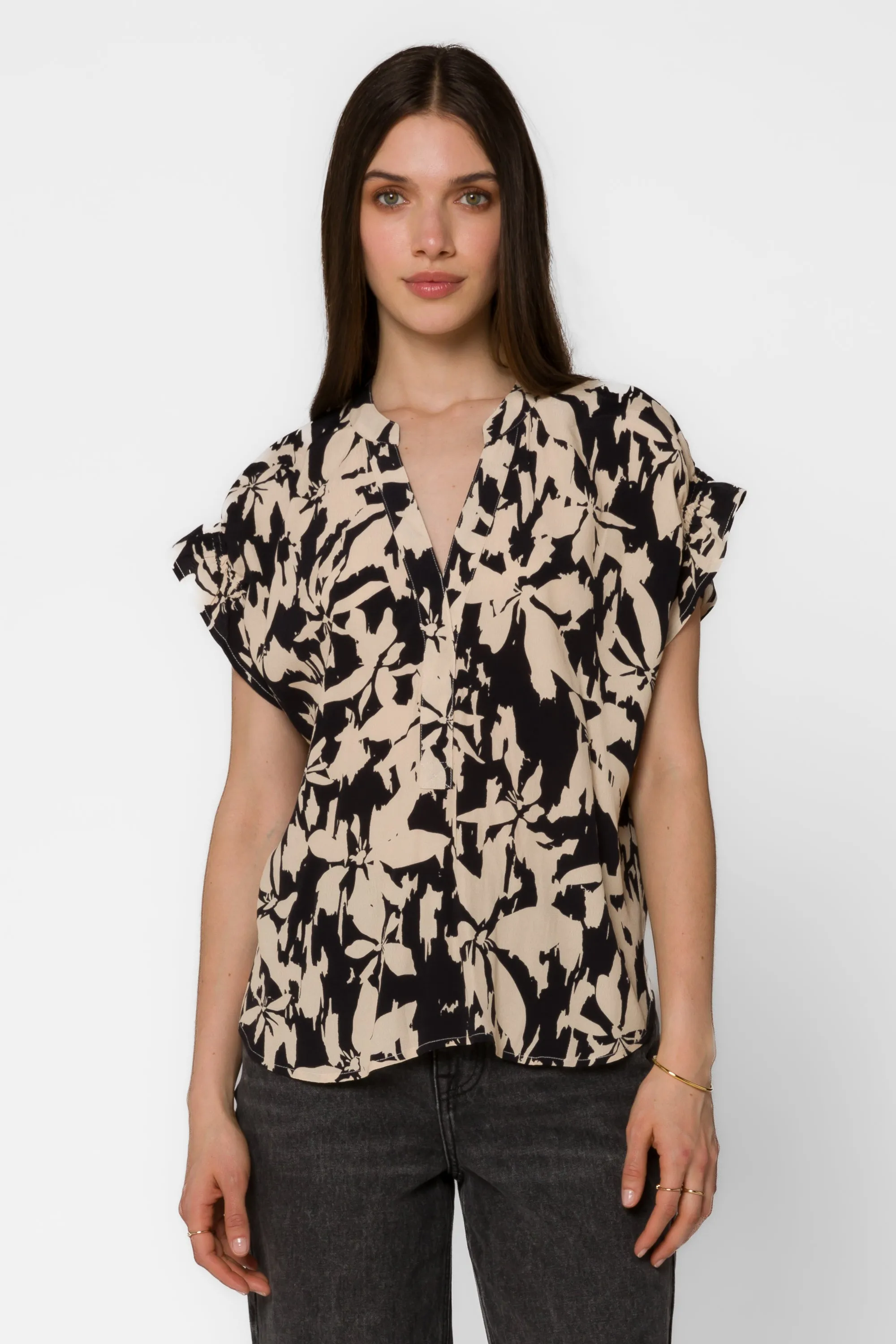 Avery Black Cream Floral Top sold by Velvet Heart product image thumbnail 3