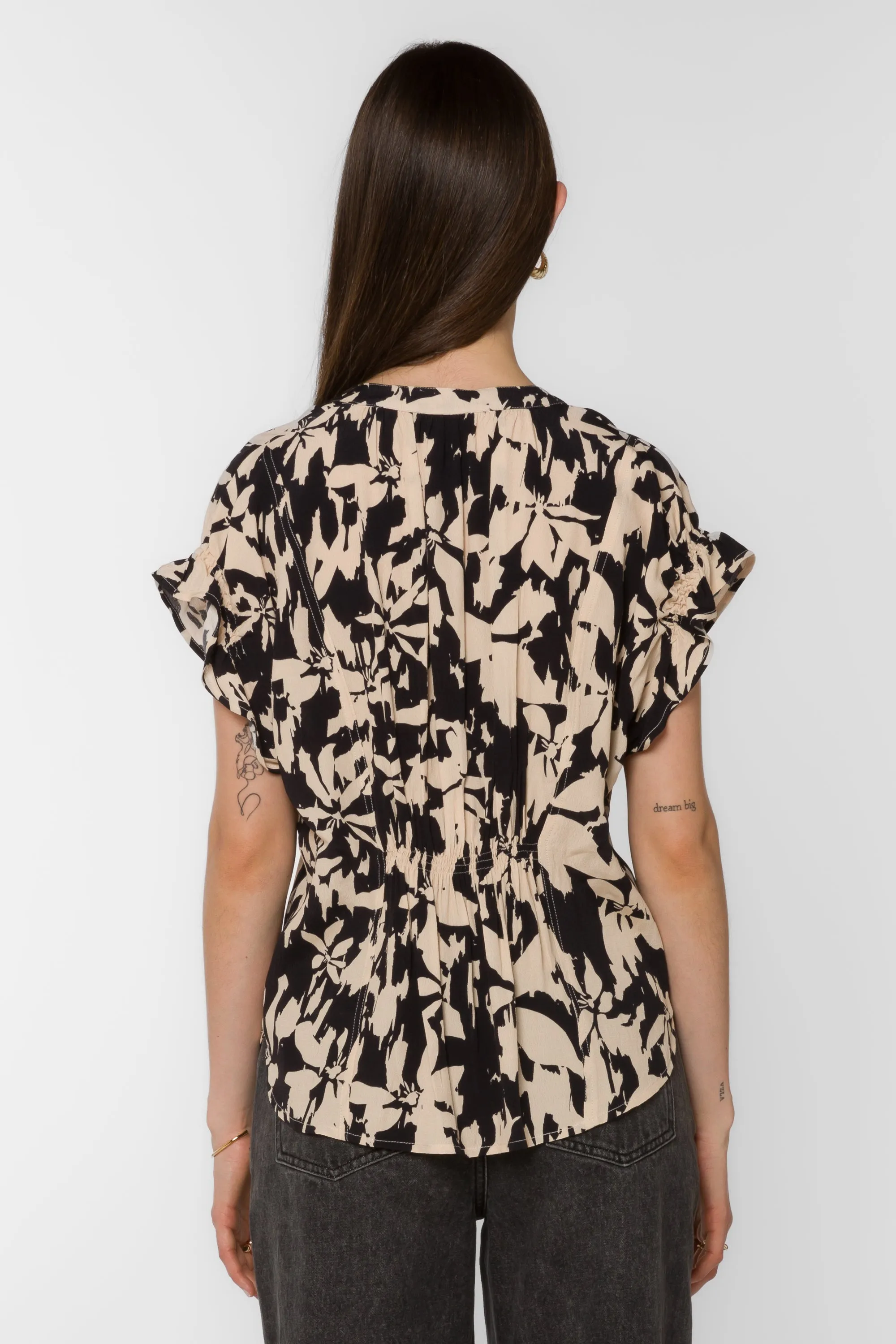 Avery Black Cream Floral Top sold by Velvet Heart product image thumbnail 4