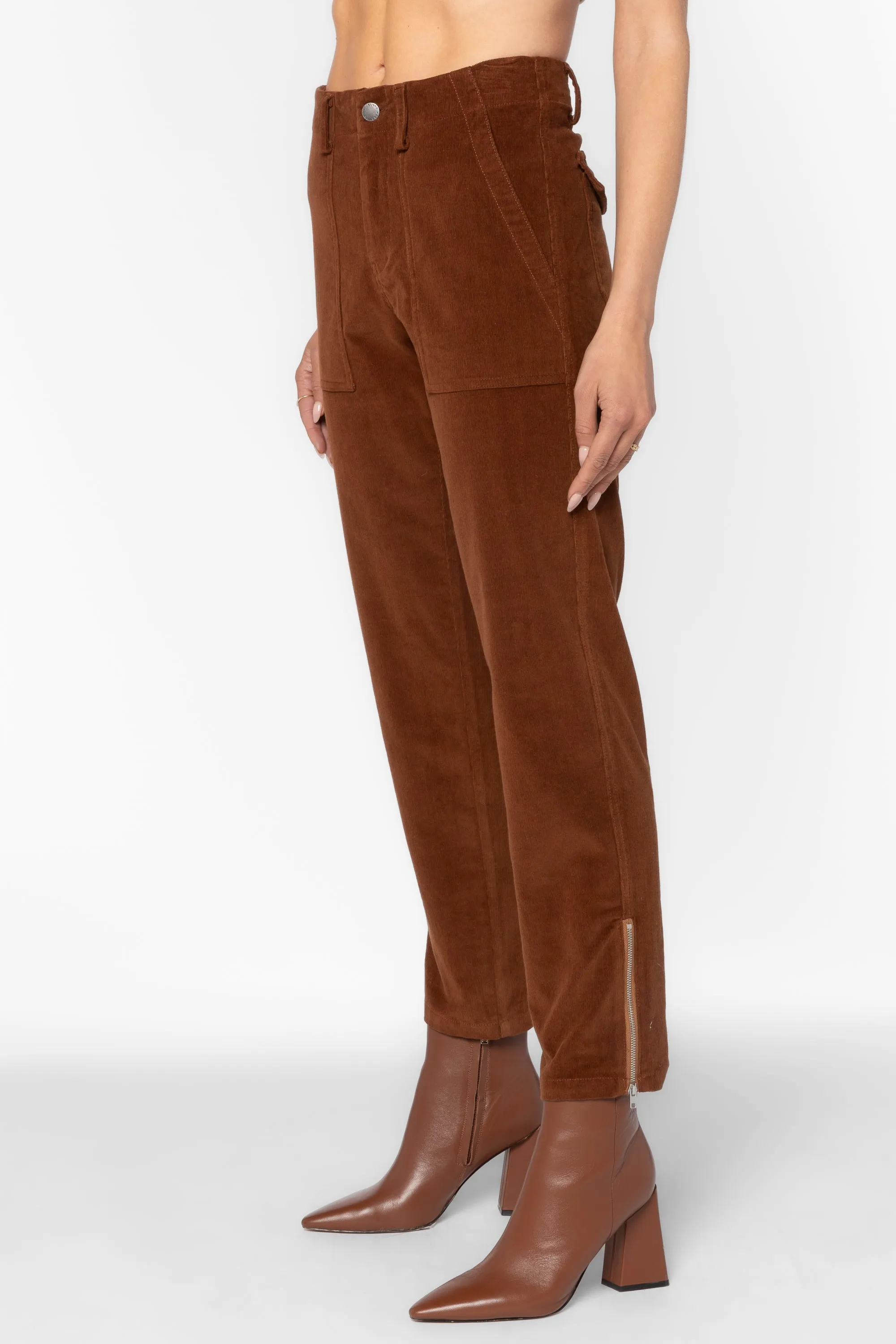 Everly Rootbeer Pants sold by Velvet Heart product image thumbnail 4