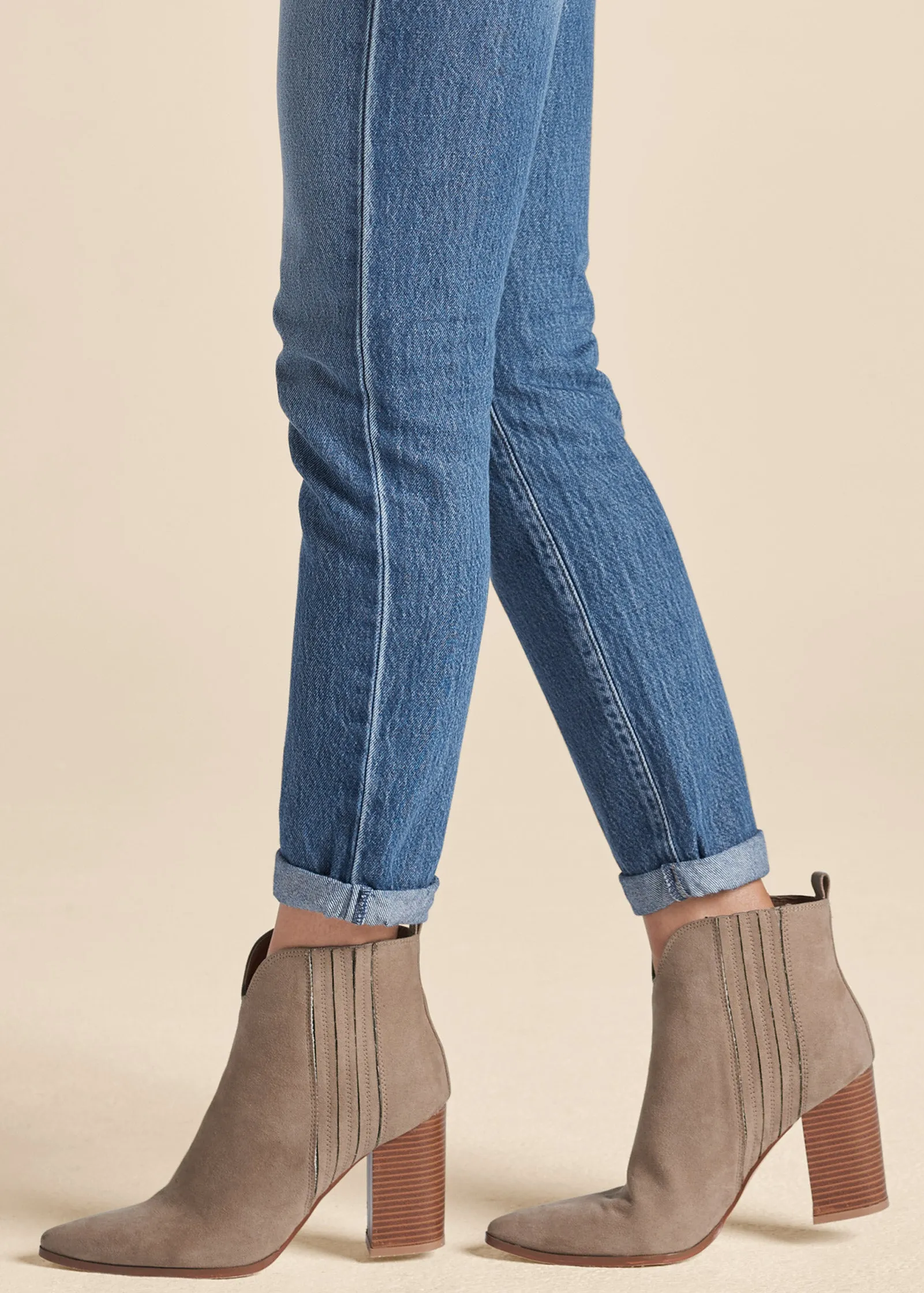 Relaxed Straight Jeans With Cuff - Medium Wash sold by VENUS product image thumbnail 5