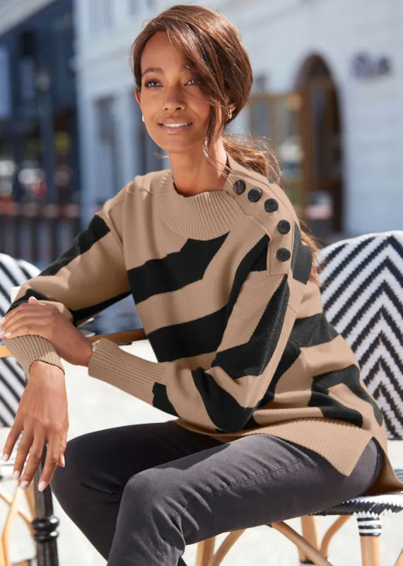 Abstract Graphic Sweater - Black & Off White sold by VENUS