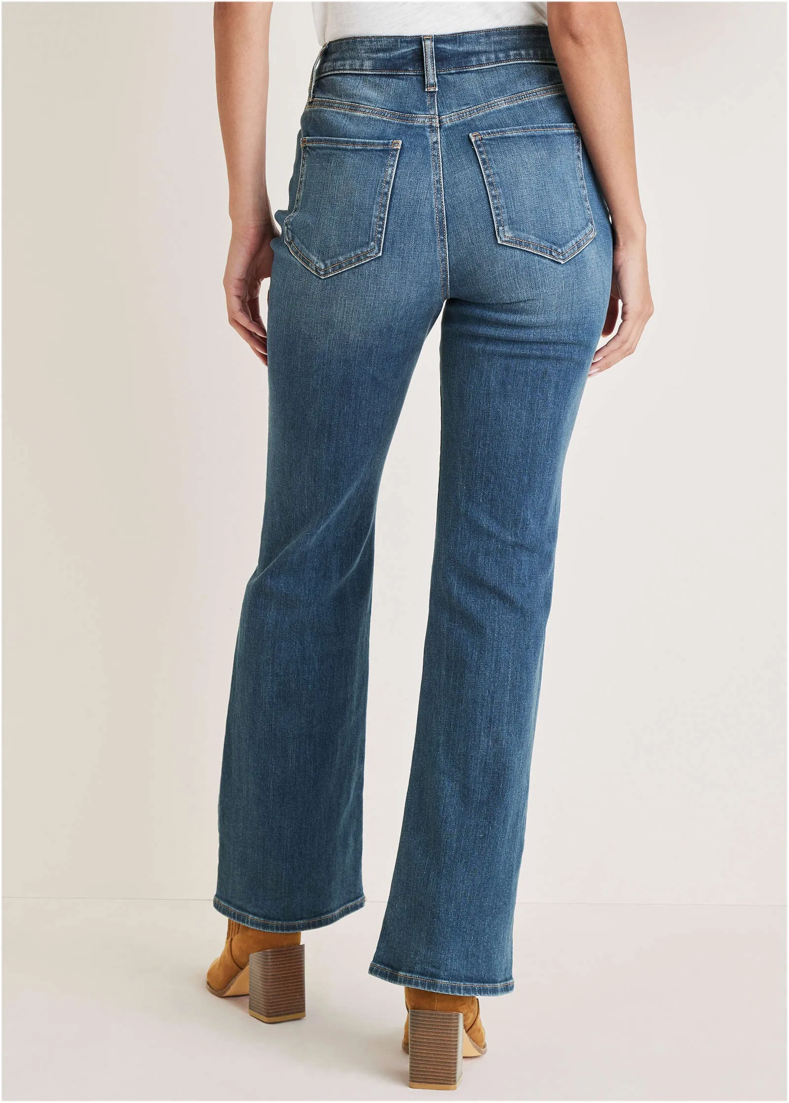 Modern flare jeans - Medium Wash sold by VENUS product image thumbnail 2