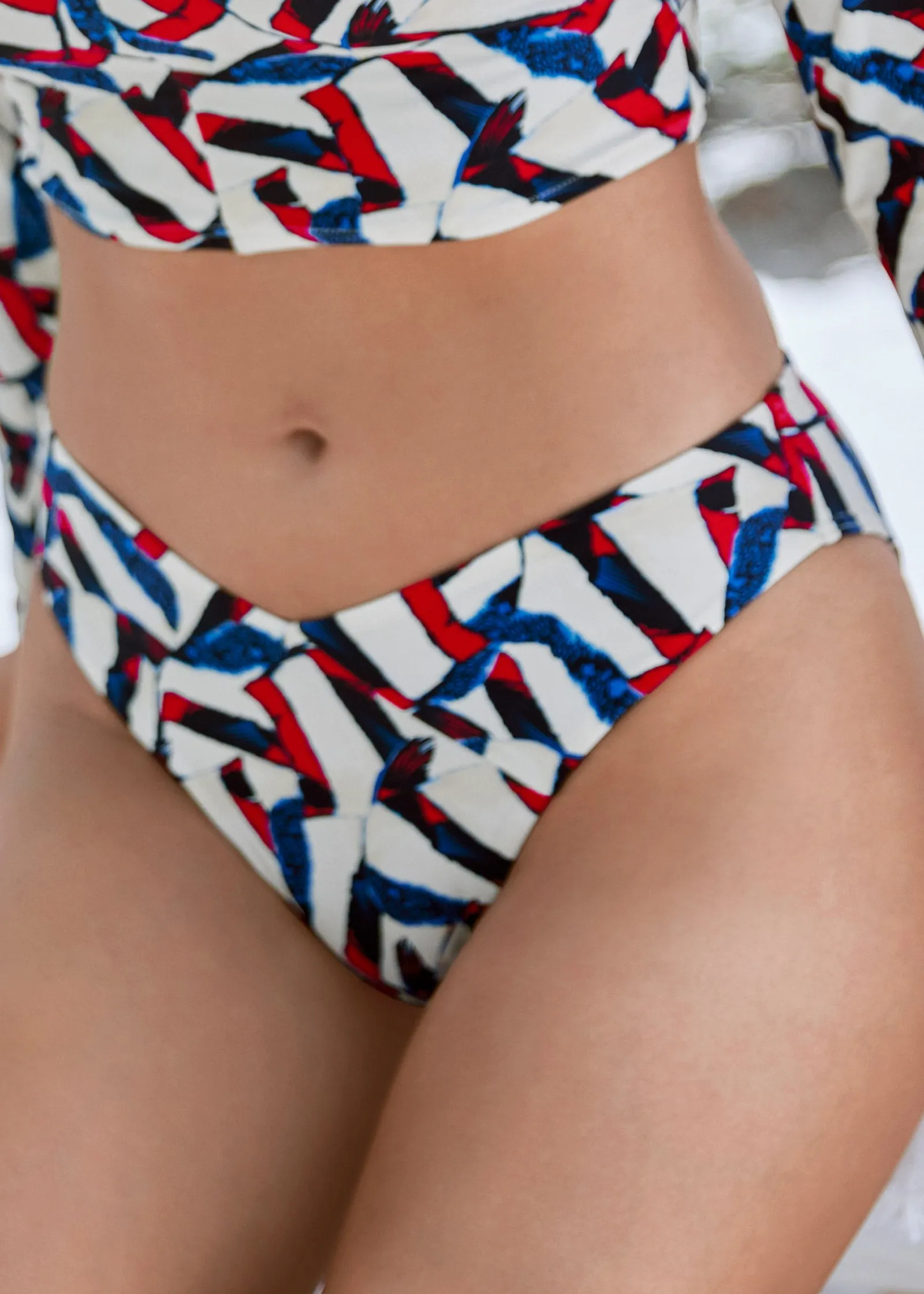 V-Front Bikini Bottom - Ocean Bound sold by VENUS product image thumbnail 3