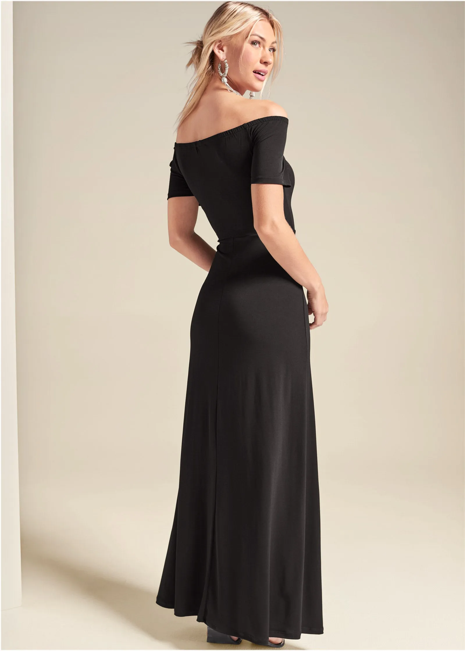 Slit Detail Maxi Dress - Black sold by VENUS product image thumbnail 2