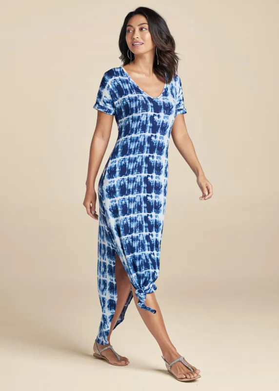 Casual T-Shirt Maxi Dress - Navy Multi sold by VENUS