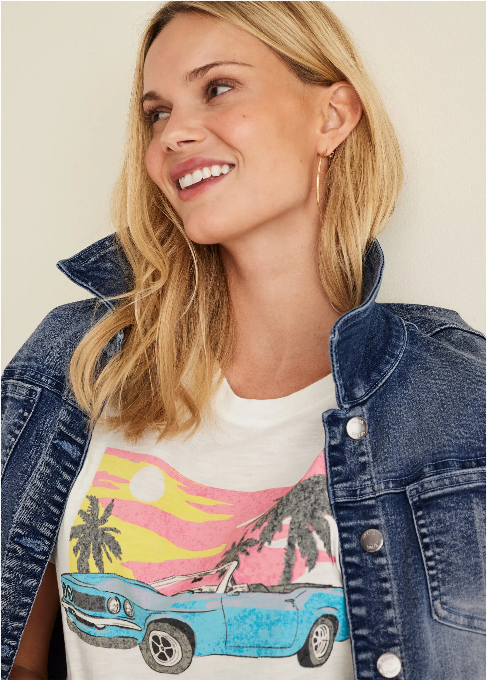 Miami Car Graphic Tee - Off White sold by VENUS product image thumbnail 4