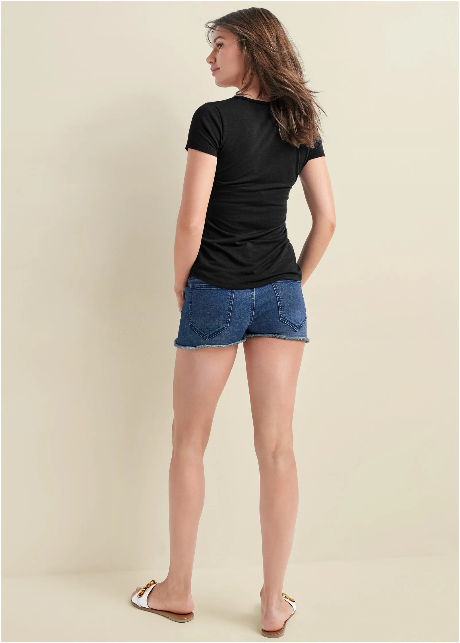 Casual Pocket Tee - Black sold by VENUS product image thumbnail 2