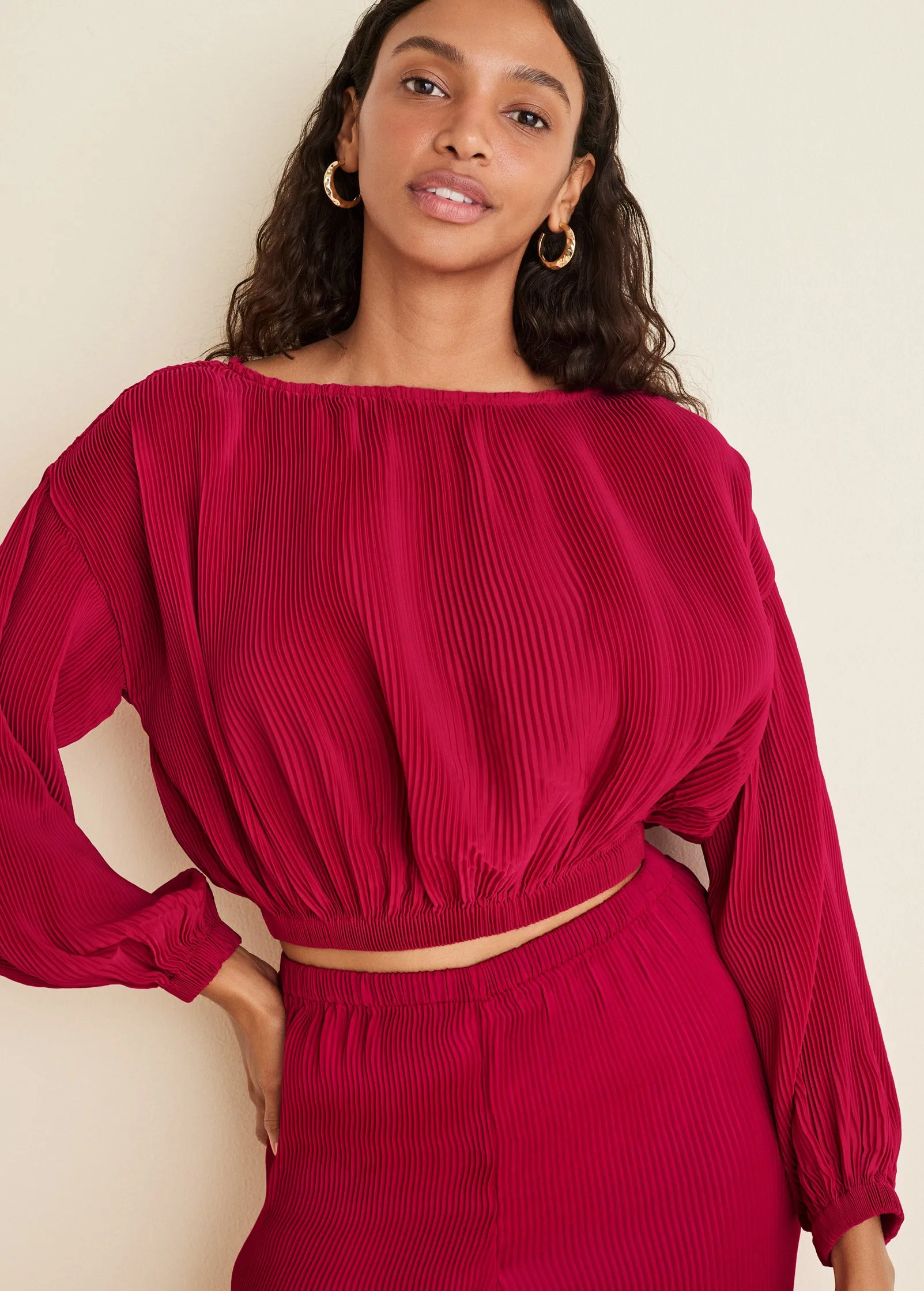 Plisse Billow Top - Red sold by VENUS