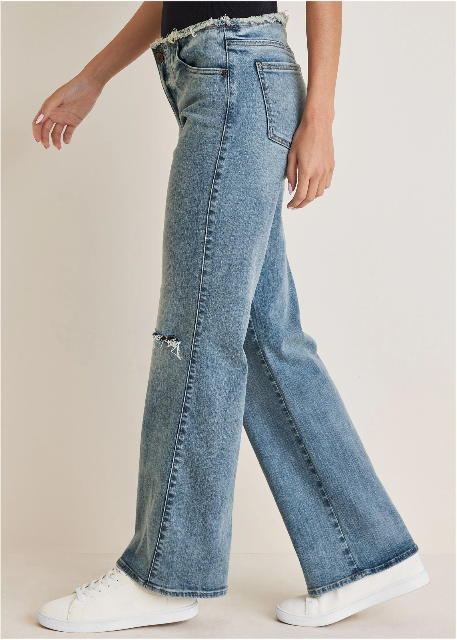 Raw Edge Jeans - Light Wash sold by VENUS product image thumbnail 4