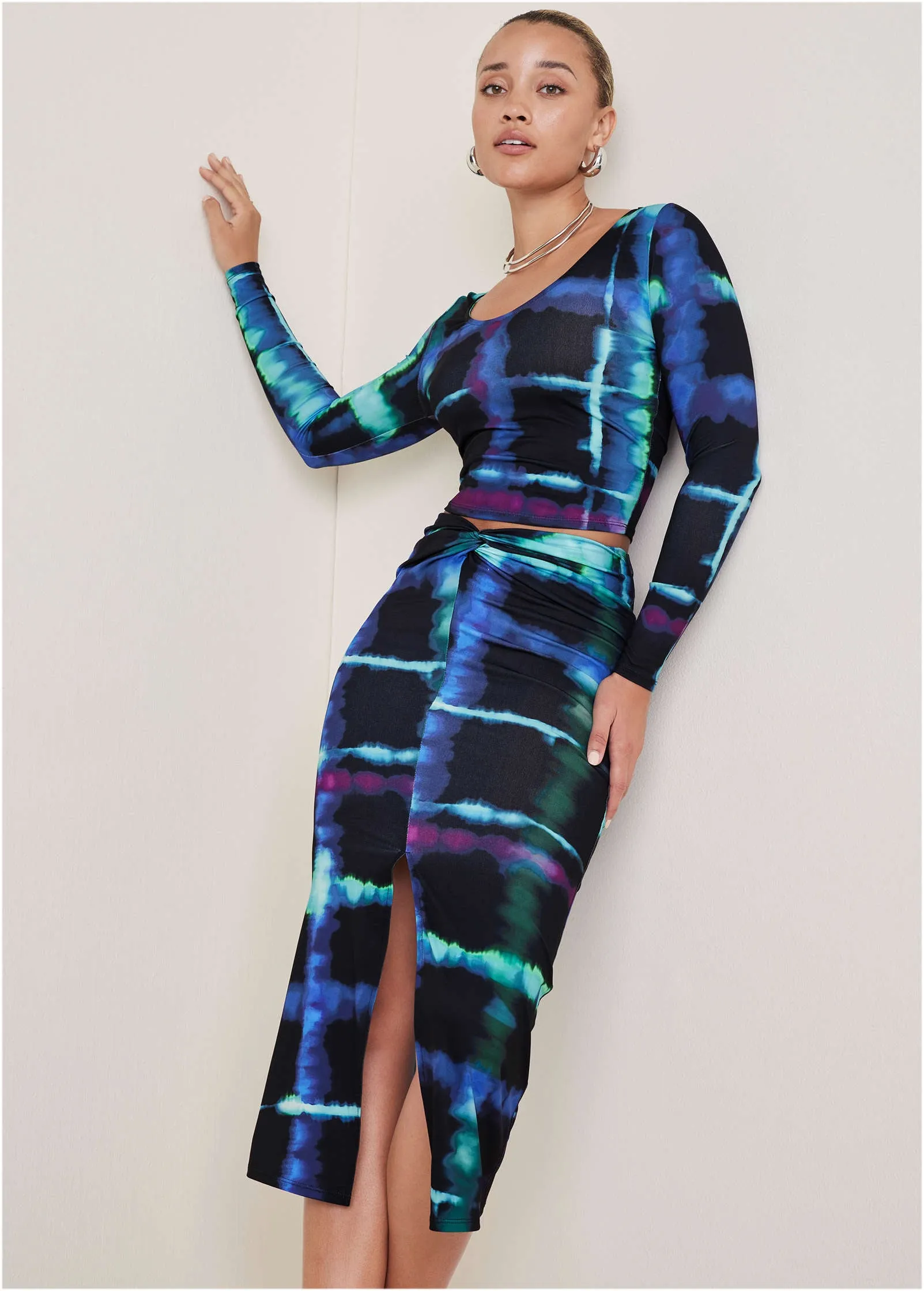 Twist Front Midi Set - Blurred Plaid sold by VENUS product image thumbnail 3