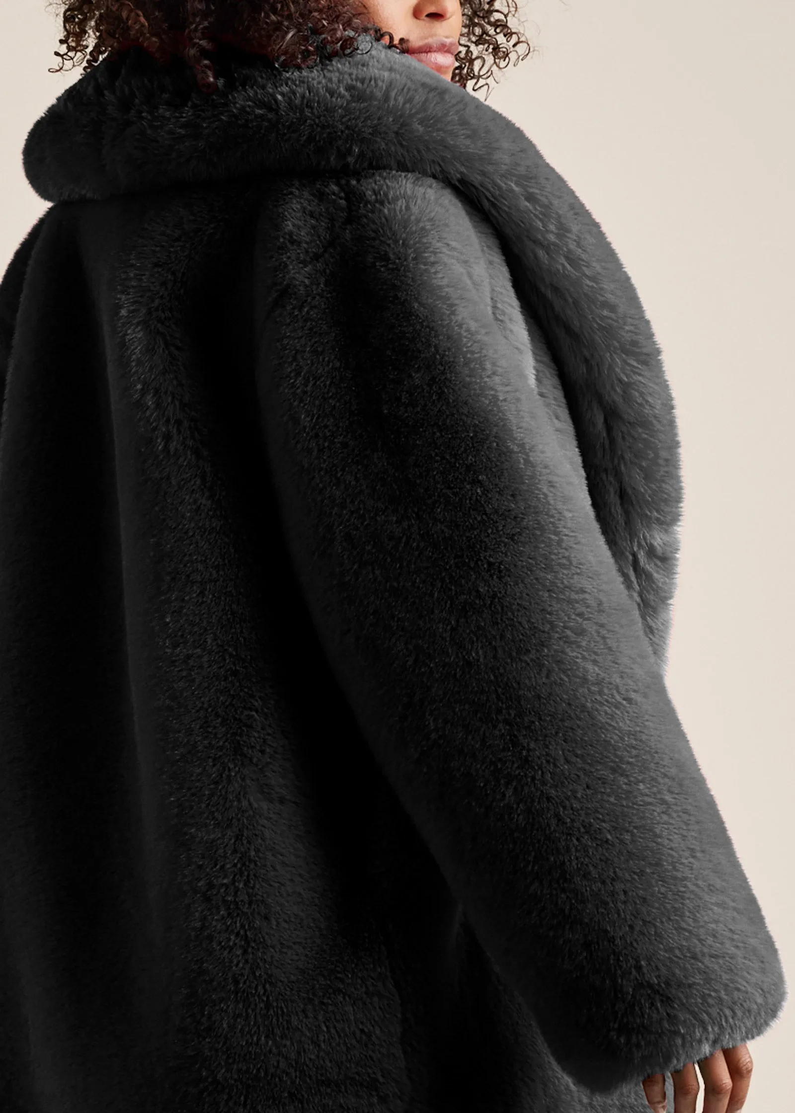 Oversized Fur Coat - Black sold by VENUS product image thumbnail 4