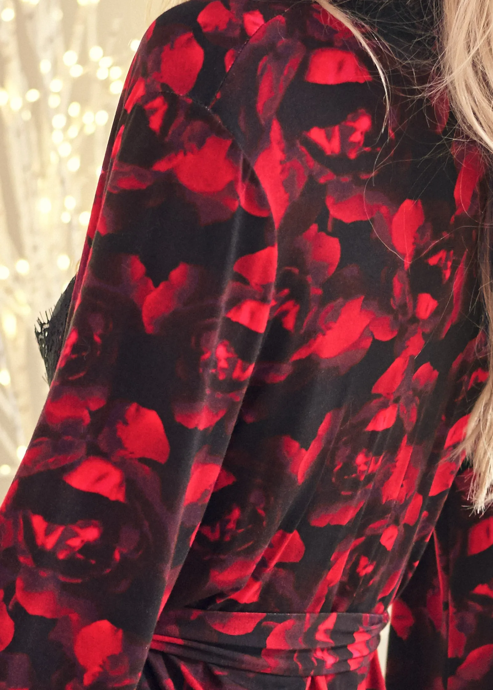 Print Mesh Robe - Black & Red sold by VENUS product image thumbnail 3