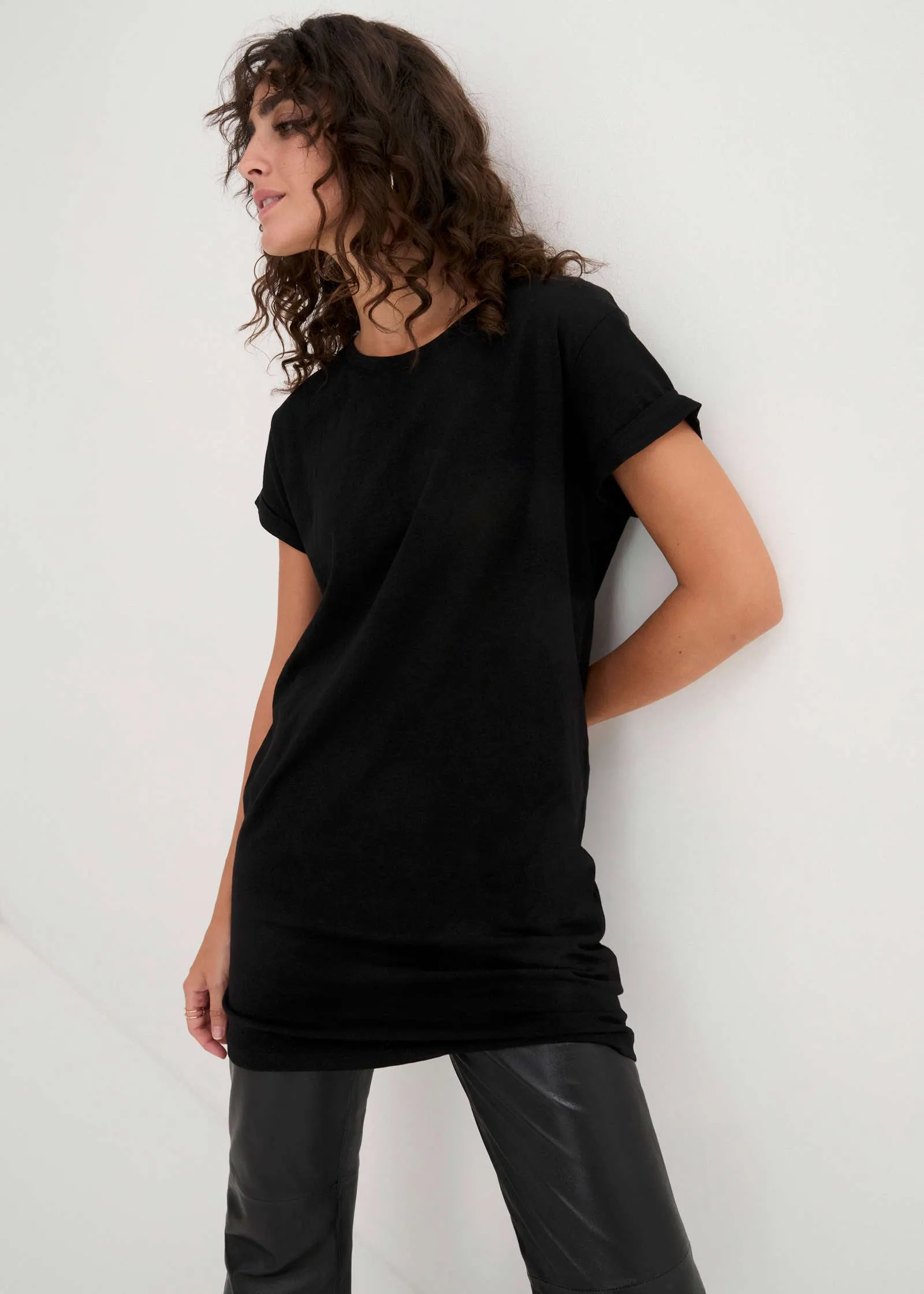Boxy Shortsleeve Top - Black sold by VENUS product image thumbnail 2
