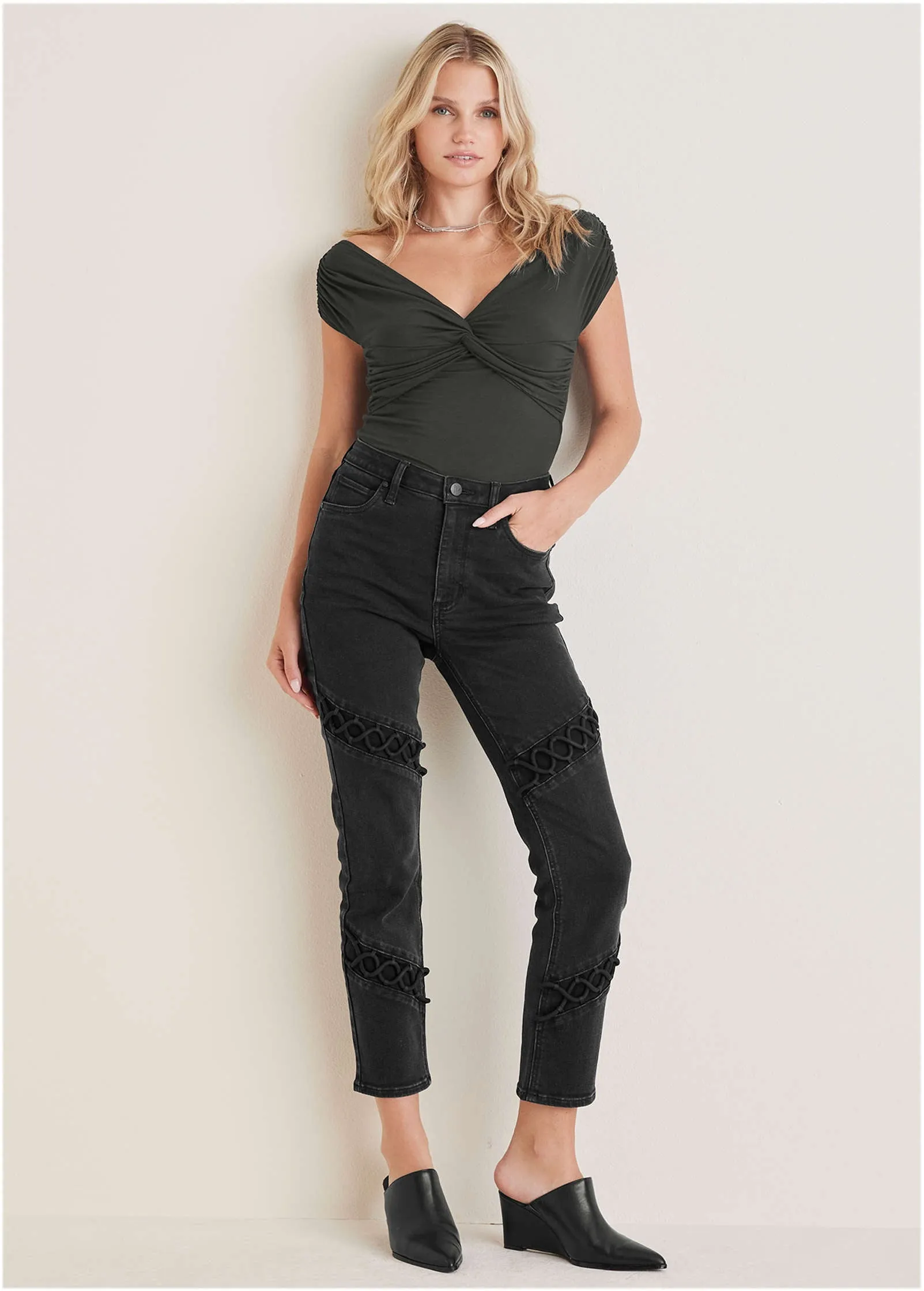 Closed Toe Mule - Jet Black sold by VENUS product image thumbnail 5