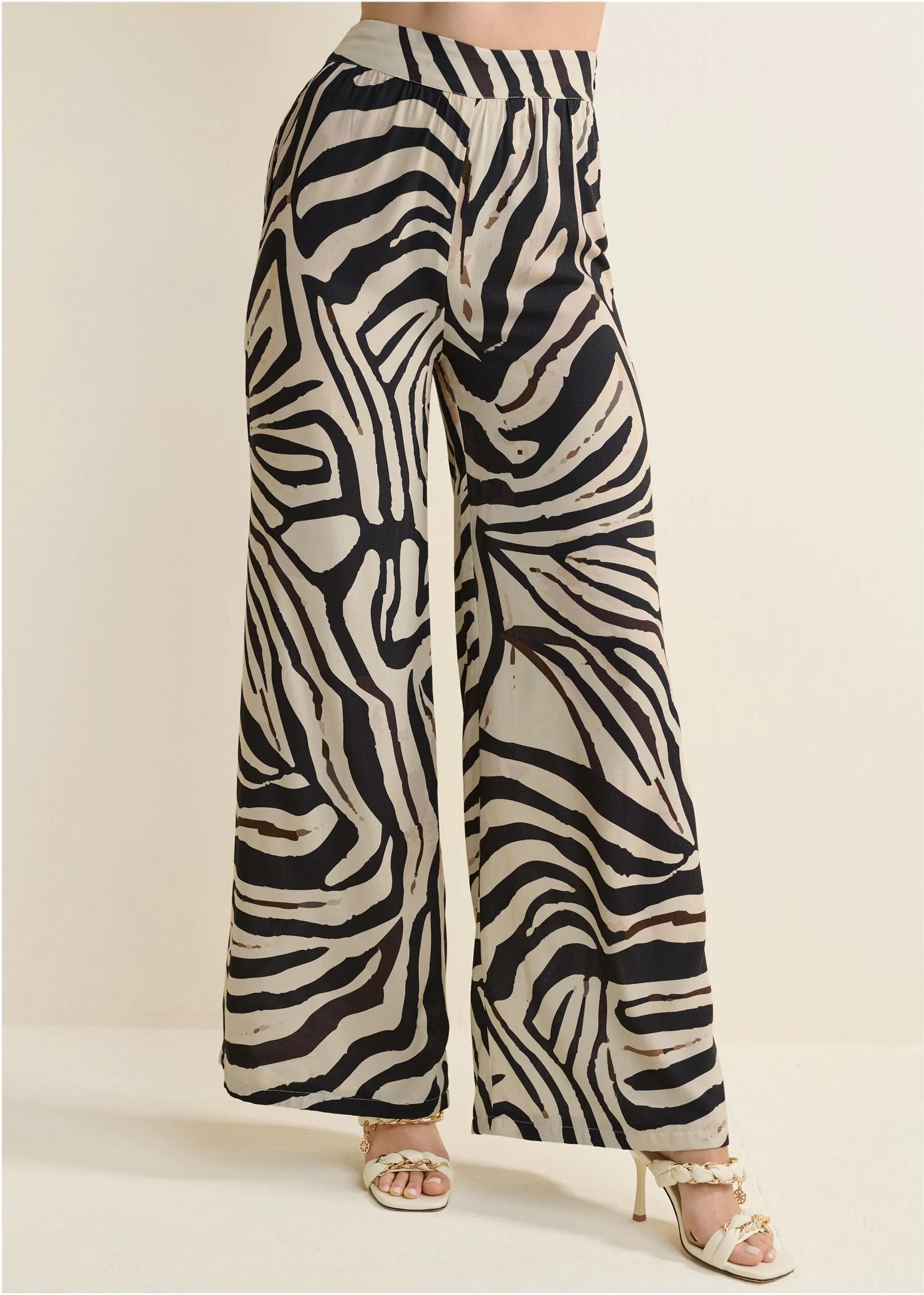 High-Waist Wide Leg Pants - Black & Natural sold by VENUS