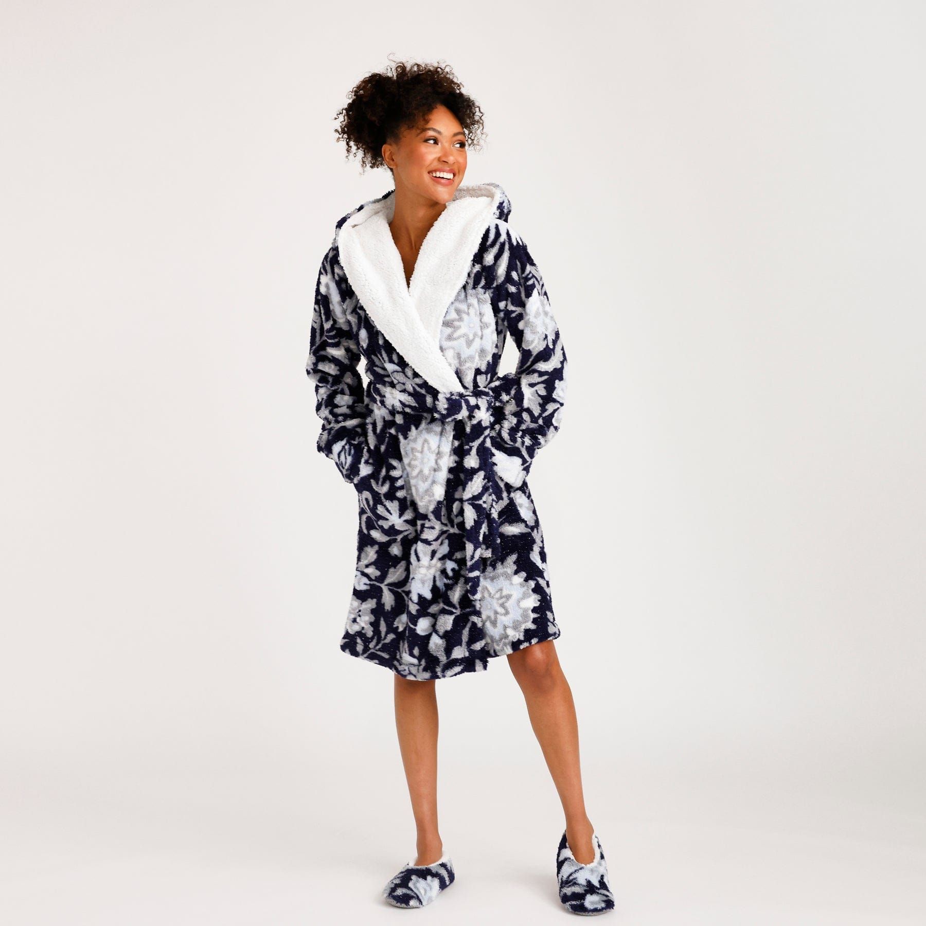 Plush Shimmer Cozy Life Robe sold by Vera Bradley