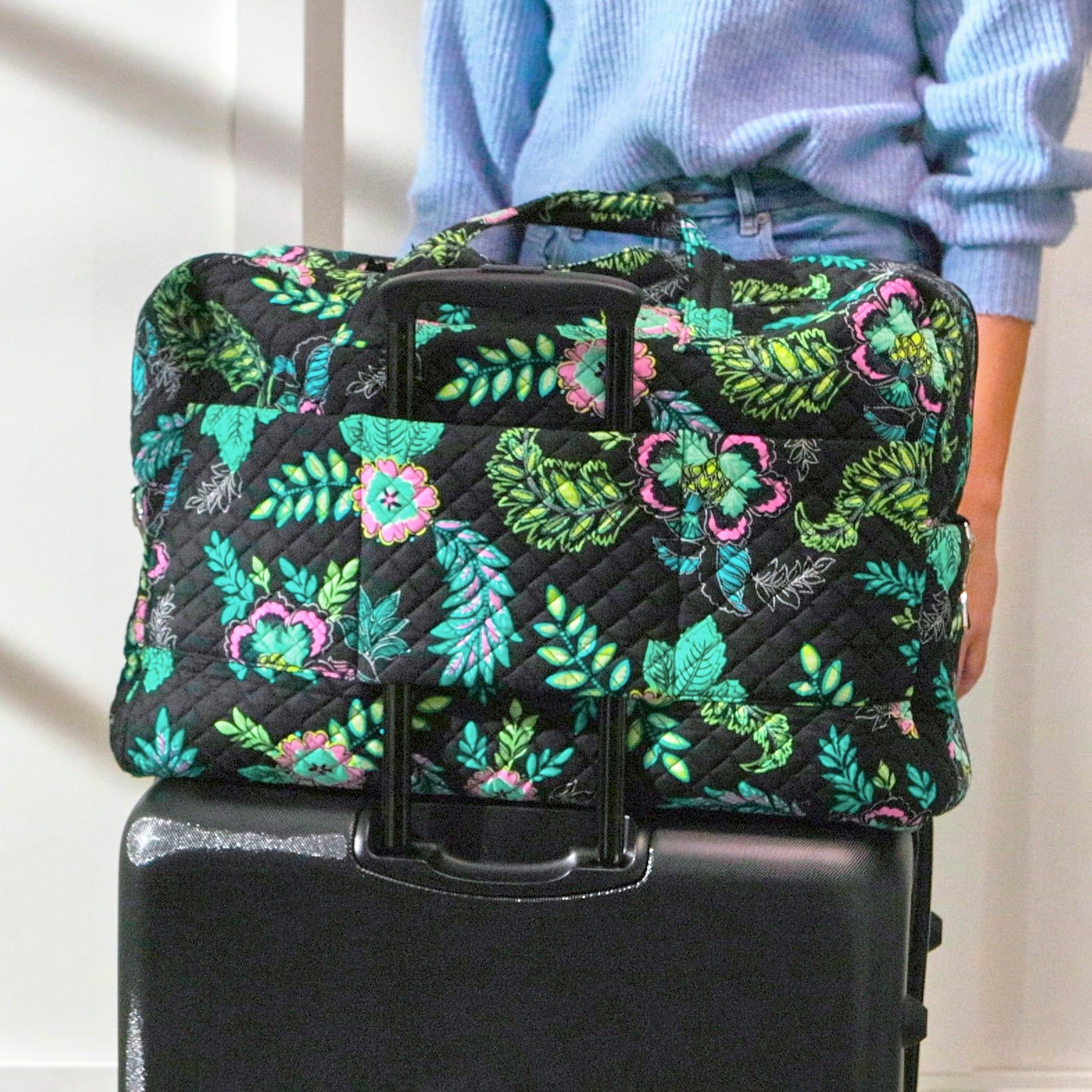 Grand Weekender Travel Bag sold by Vera Bradley product image thumbnail 9