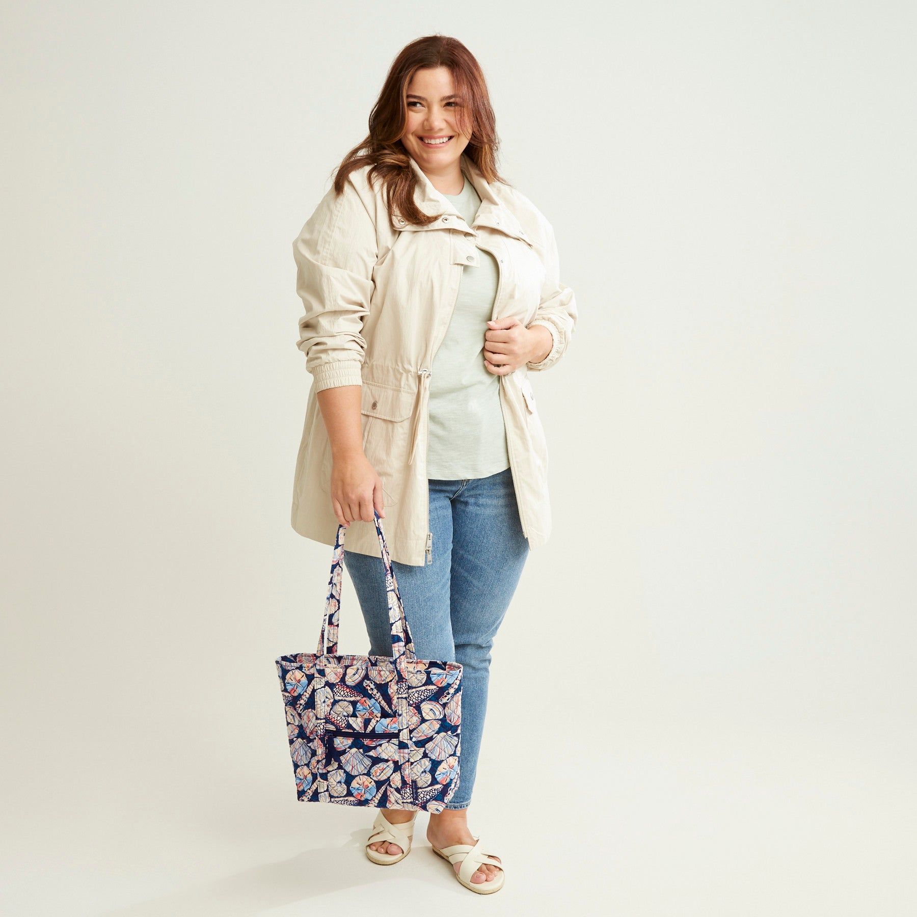 Small Vera Tote Bag sold by Vera Bradley product image thumbnail 5