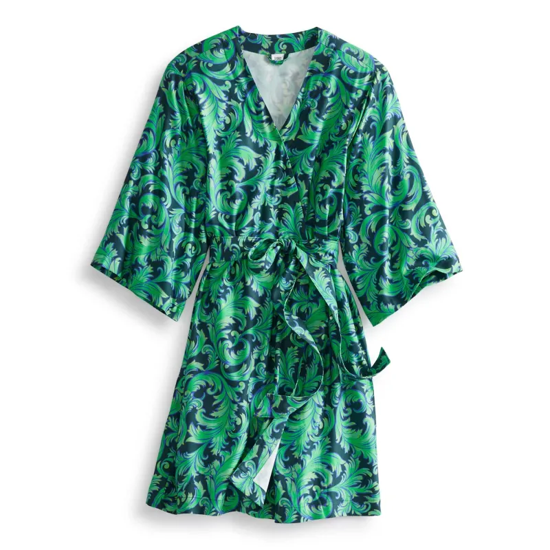 Wicked Woven Robe made by Vera Bradley