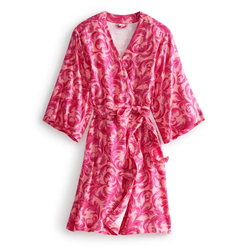 Wicked Woven Robe made by Vera Bradley
