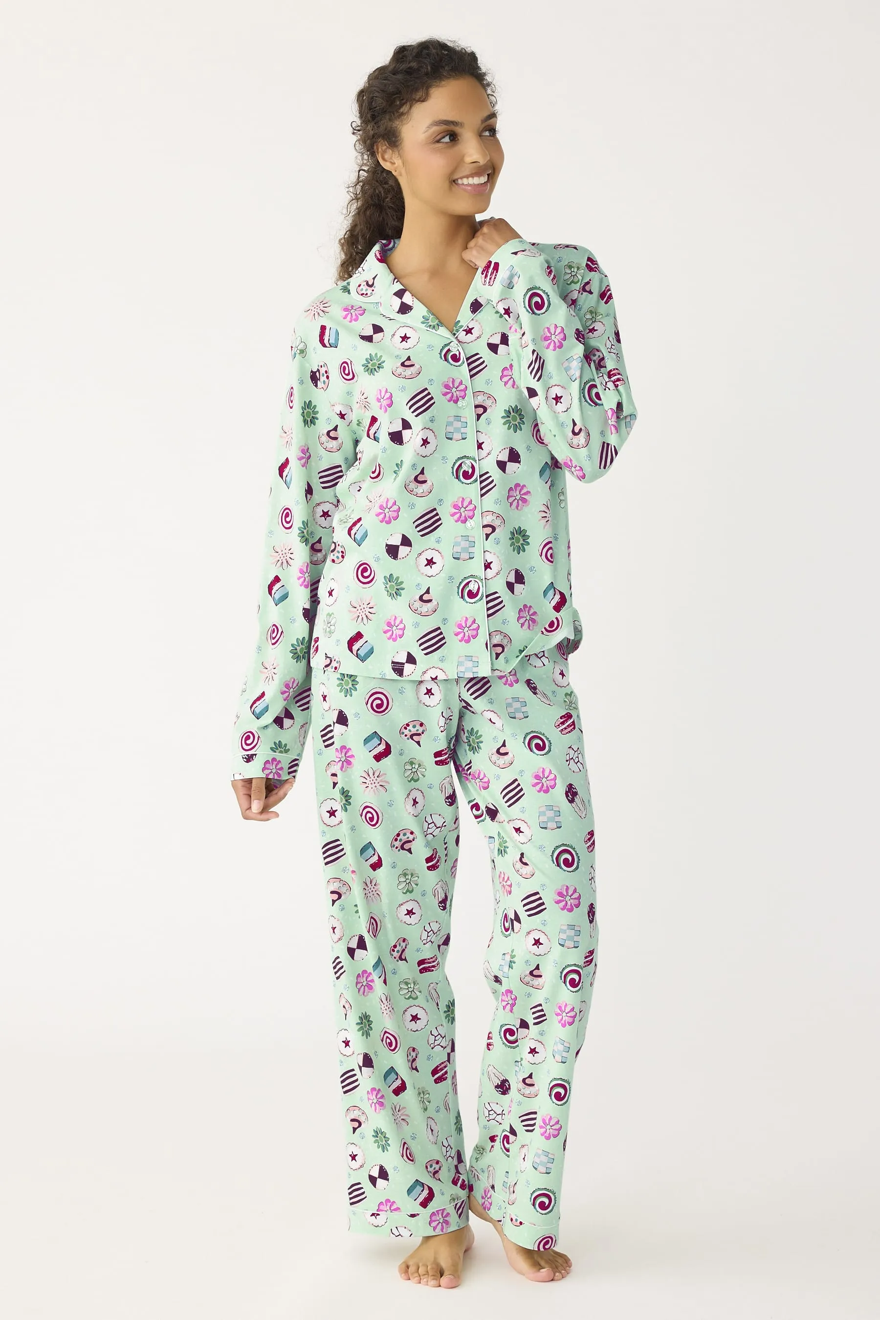 Long-Sleeved Shirt & Pants PJ Set sold by Vera Bradley product image thumbnail 2