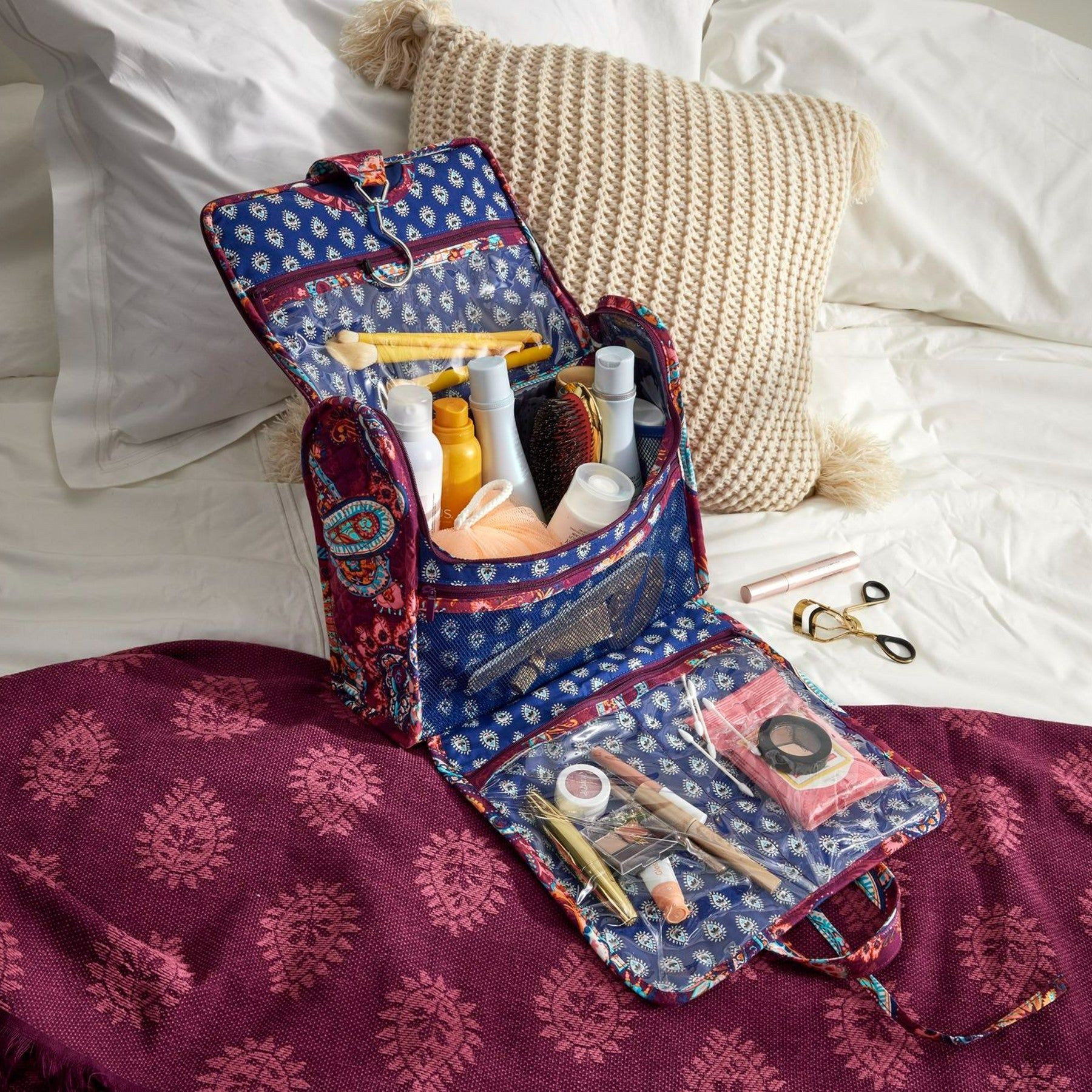 Grand Hanging Organizer sold by Vera Bradley product image thumbnail 3