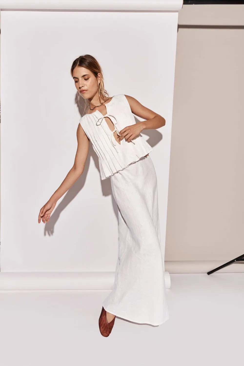 Valeria Linen Top White sold by Verge Girl product image thumbnail 4