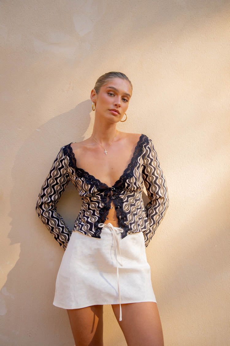 VRG GRL Body Of Work Top // Black sold by Verge Girl product image thumbnail 2