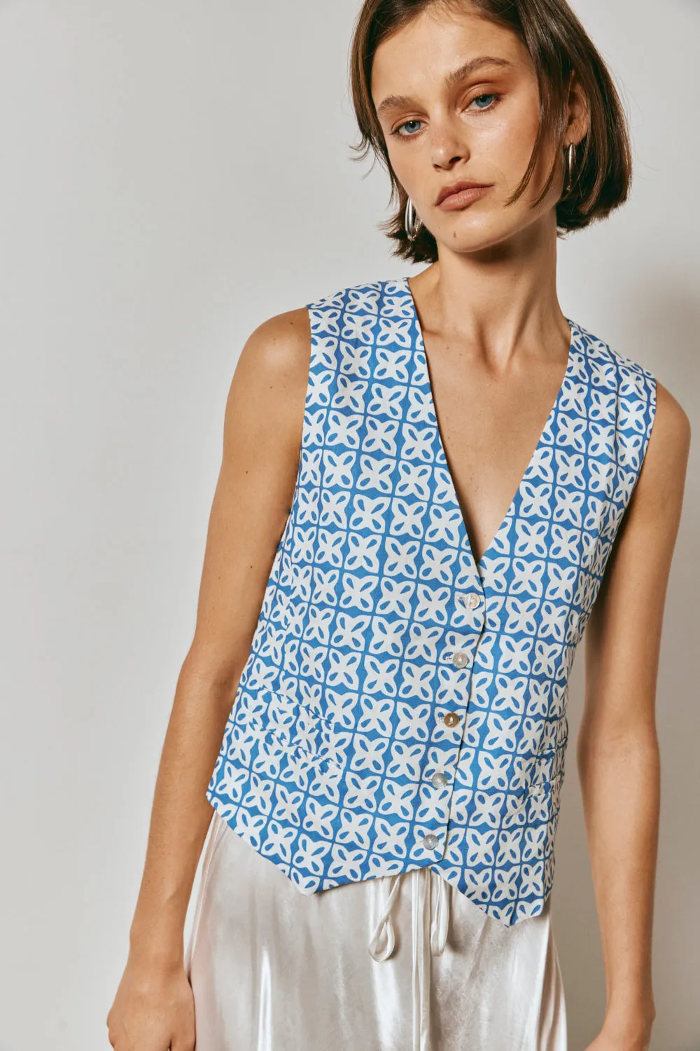 Sun Seeker Linen Vest Blue sold by Verge Girl product image thumbnail 3