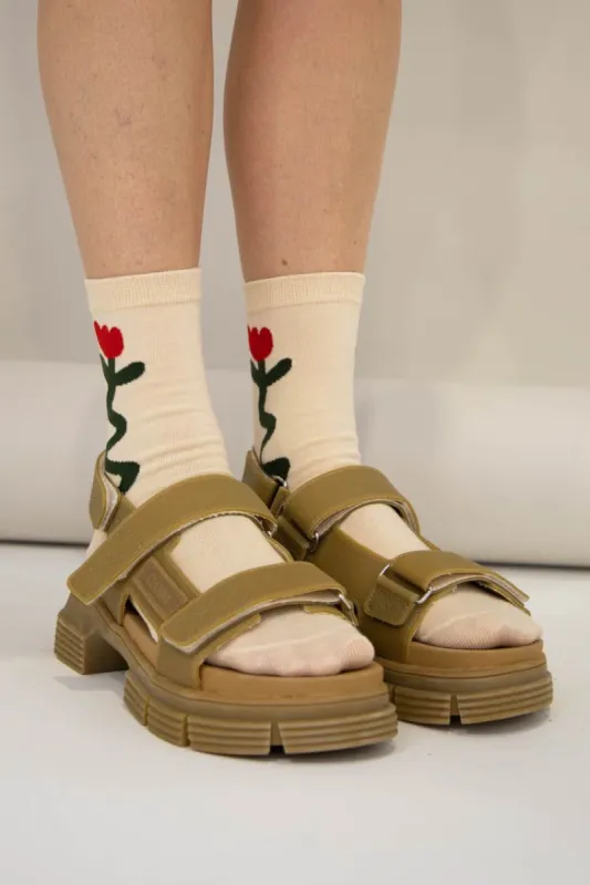 Clementine Socks // Flower made by Verge Girl