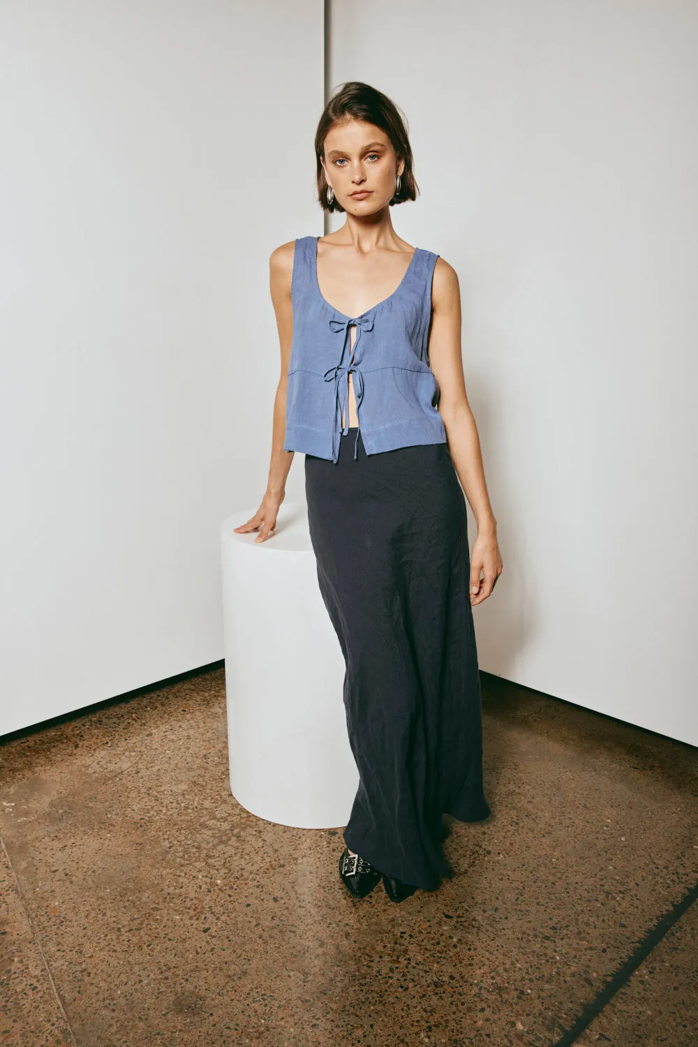 Nessa Linen Smock Top Navy sold by Verge Girl product image thumbnail 5