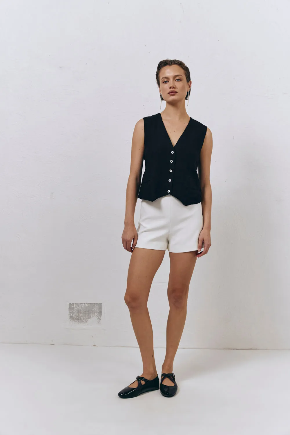 Italian Streets Linen Vest Black sold by Verge Girl product image thumbnail 2