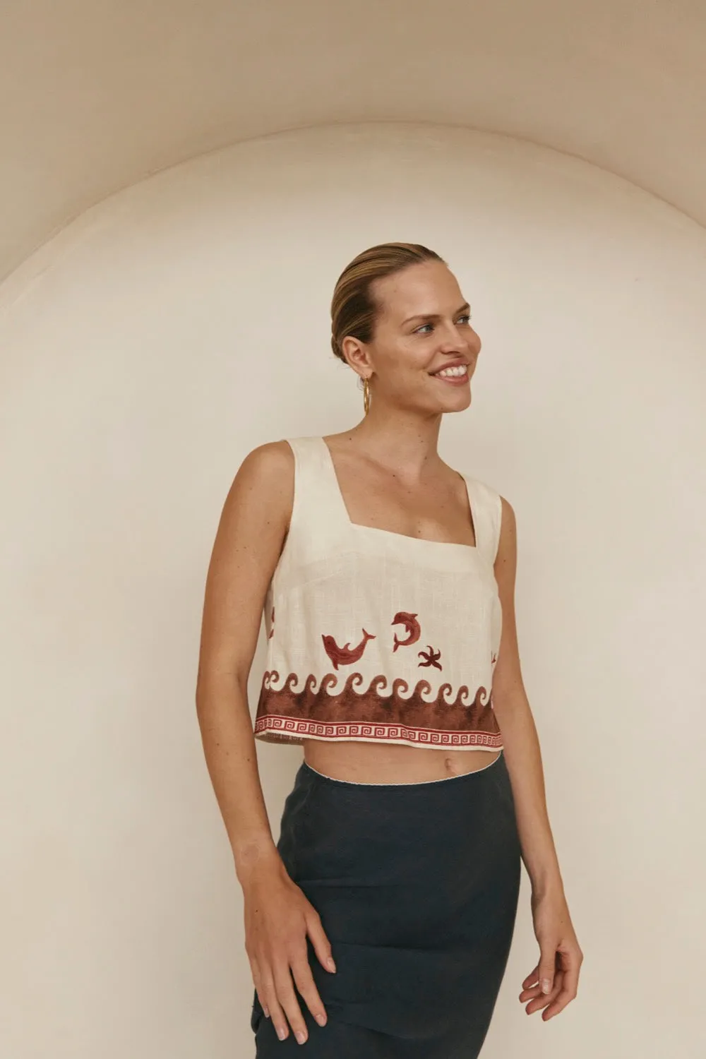 Find Your Paradise Top Delfín sold by Verge Girl