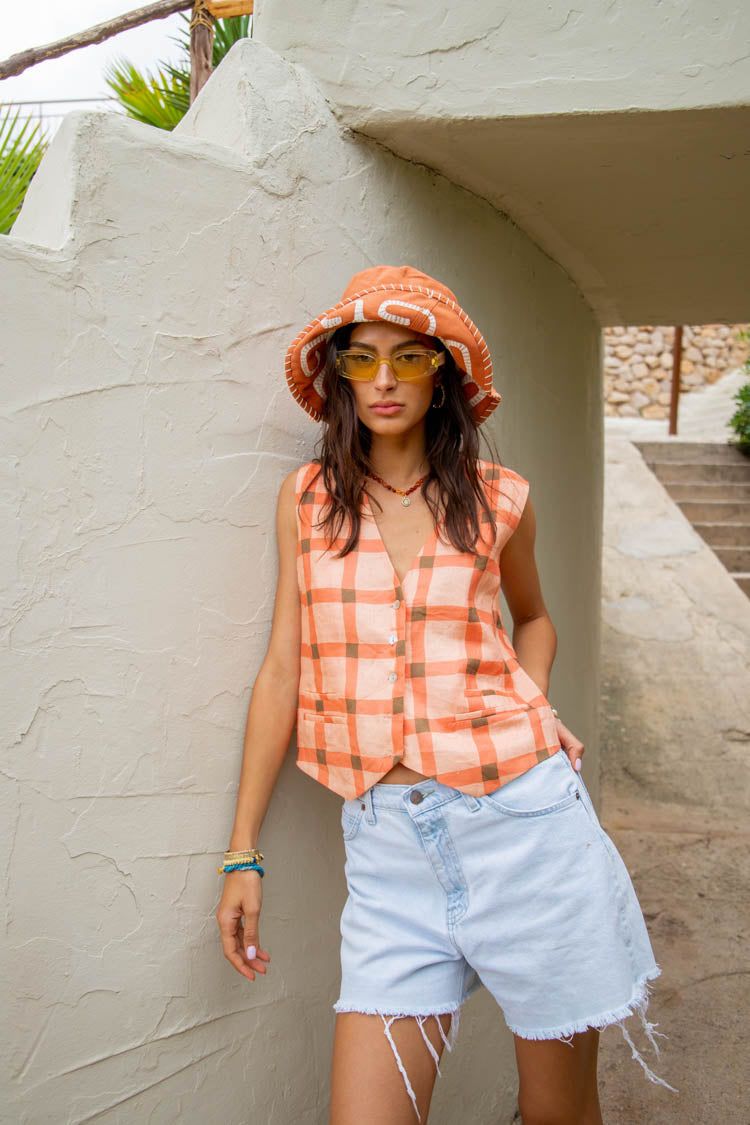 Italian Streets Linen Vest Sahara sold by Verge Girl product image thumbnail 4