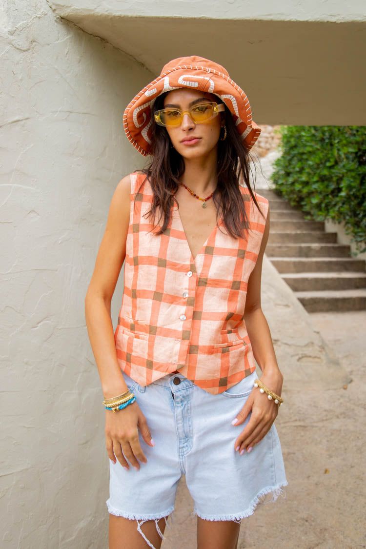 Italian Streets Linen Vest Sahara sold by Verge Girl product image thumbnail 3