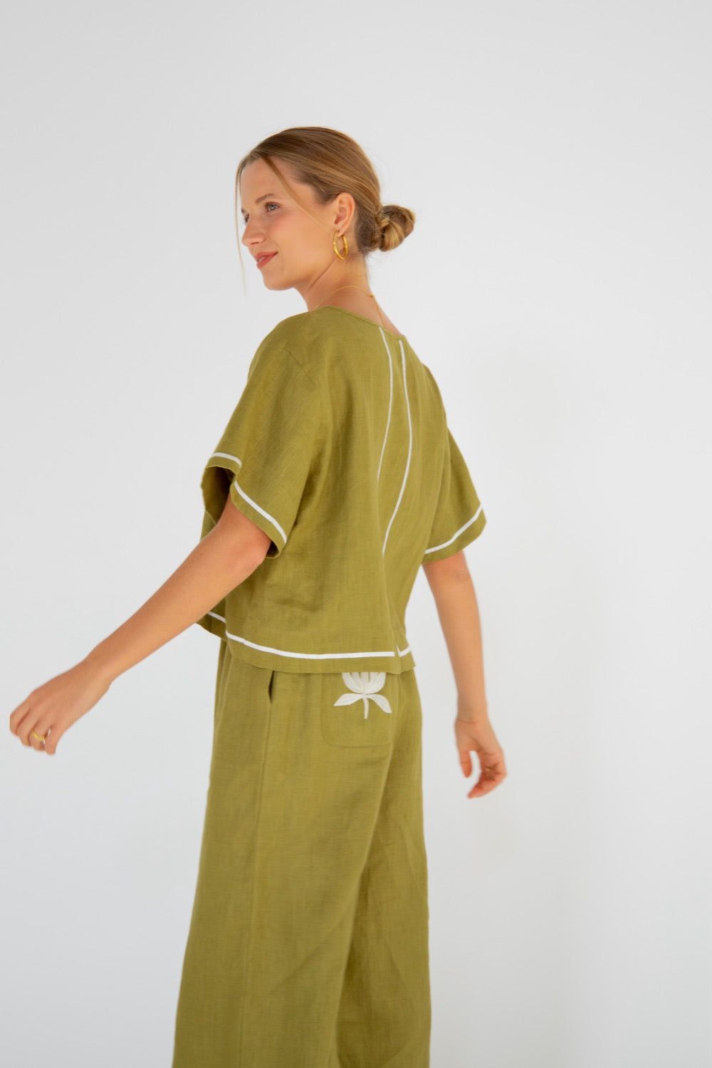 Byzance Linen Smock Top Sage sold by Verge Girl product image thumbnail 4