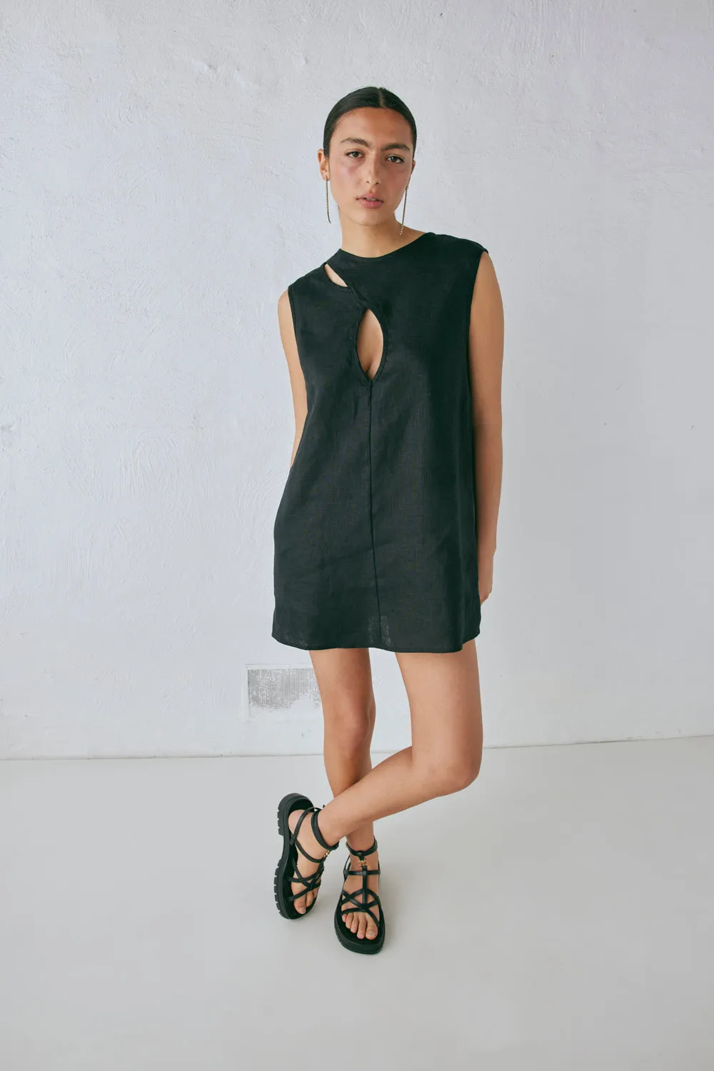 Yuri Linen Mini Dress Black sold by Verge Girl product image thumbnail 4