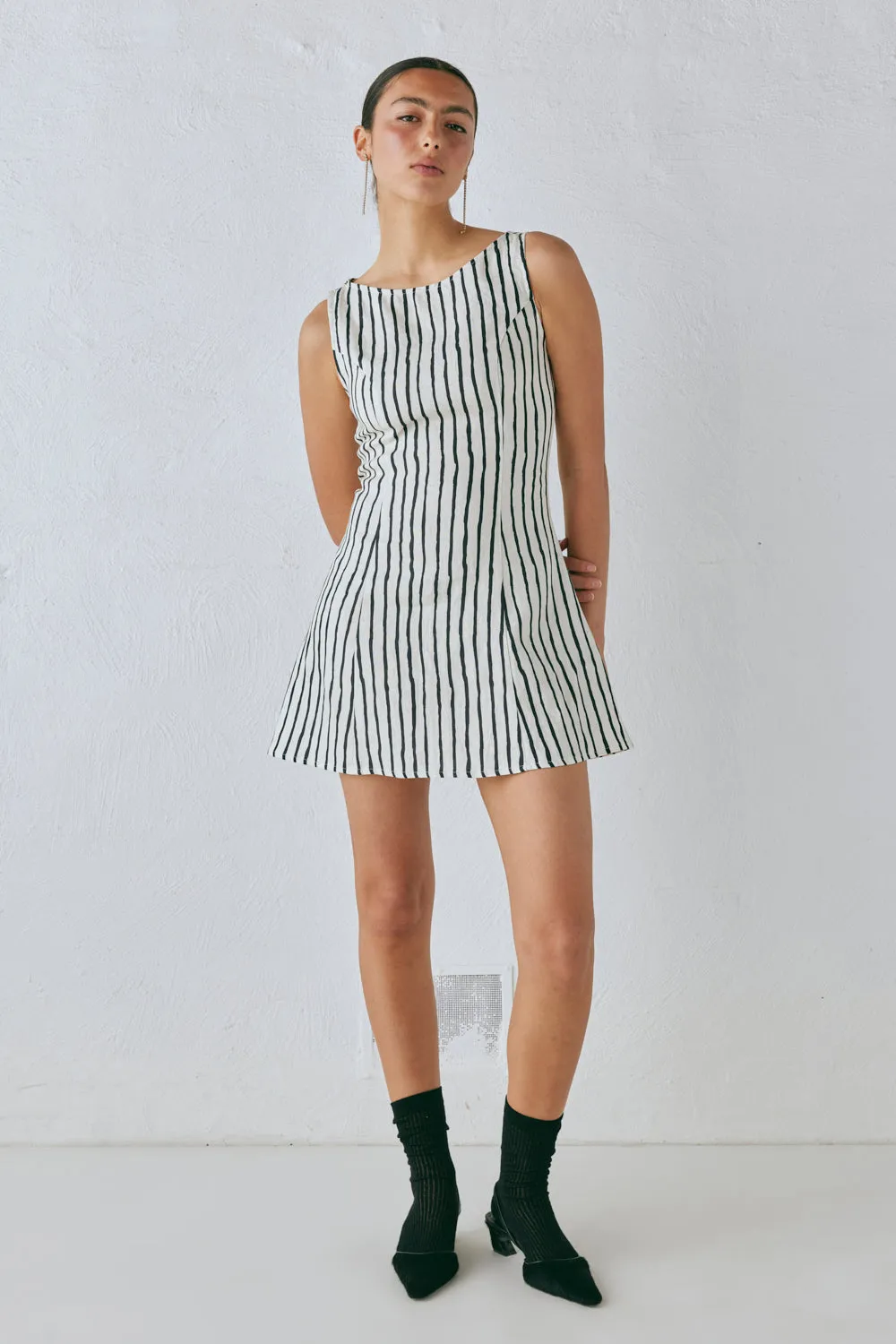 Chloe Linen Mini Dress Black sold by Verge Girl product image thumbnail 4