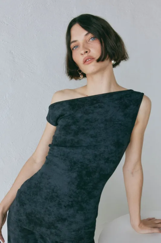 Kemi Top Black sold by Verge Girl