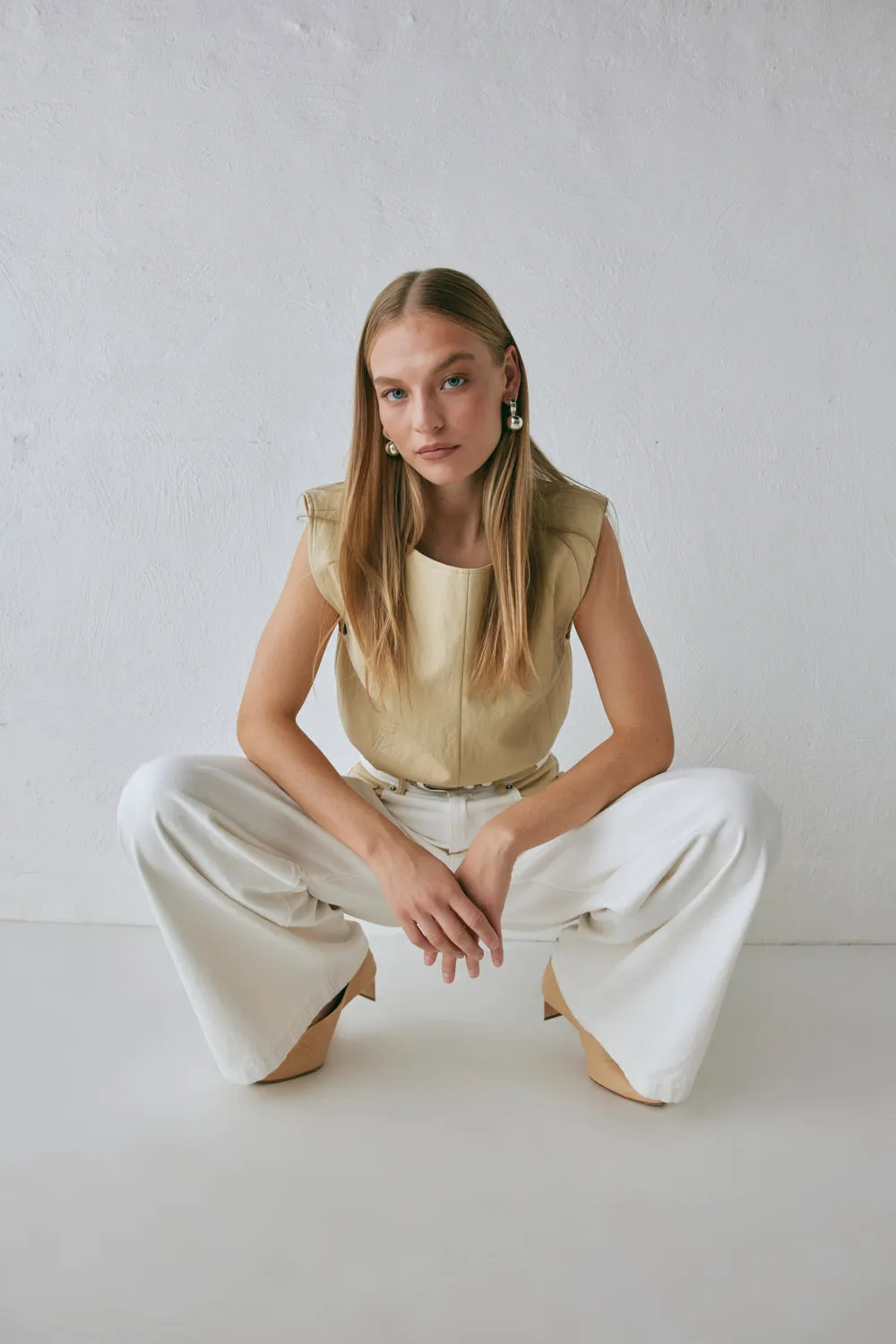 Sutton High Rise Denim Jeans White sold by Verge Girl product image thumbnail 4